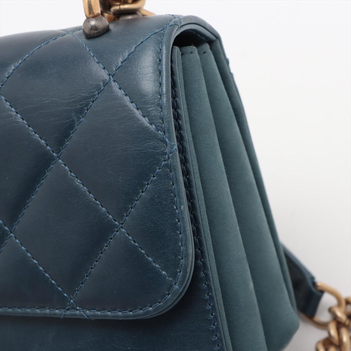 Chanel CC Logo Mini Matelasse Leather Chain Shoulder Bag Blue * PREORDER * en vente 12