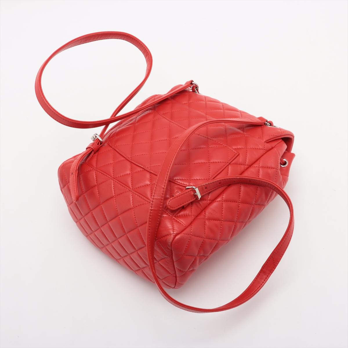 Chanel CC Logo Matelasse Lambskin Chain Drawstring Backpack Rouge * PREORDER * en vente 3