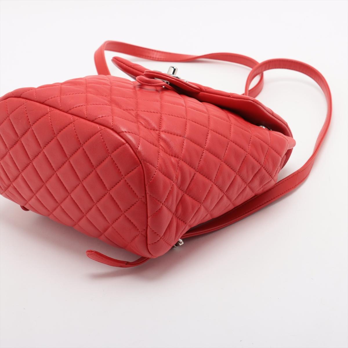 Chanel CC Logo Matelasse Lambskin Chain Drawstring Backpack Rouge * PREORDER * en vente 1