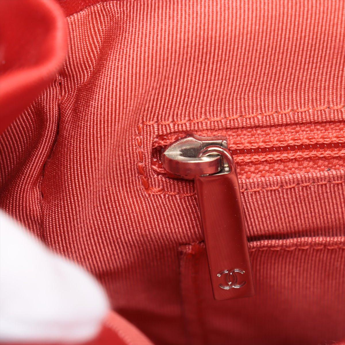 Chanel CC Logo Matelasse Lambskin Chain Drawstring Backpack Rouge * PREORDER * en vente 13