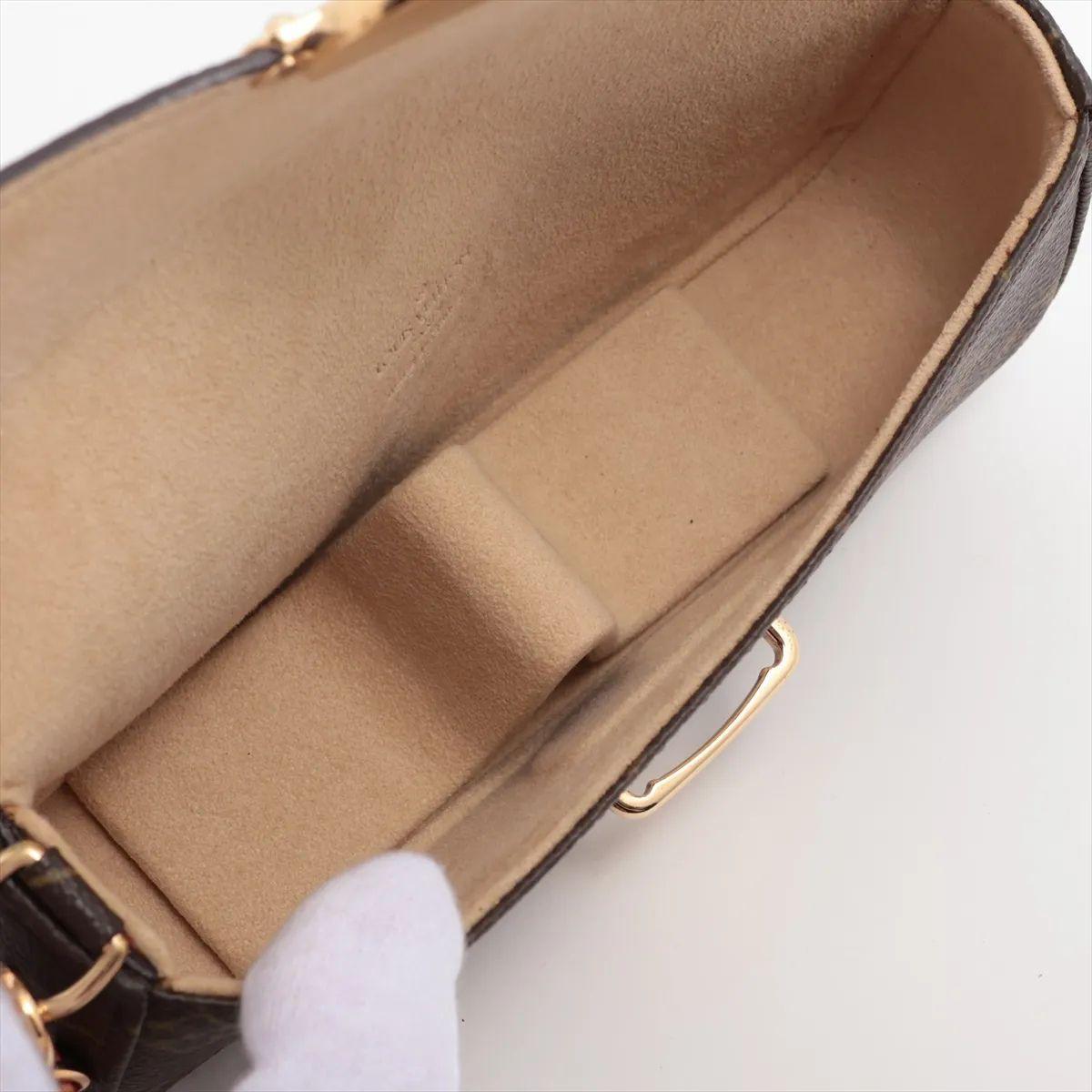 Louis Vuitton Monogram Pochette Lagoon Custodia per occhiali da sole In condizioni buone in vendita a Humacao, PR
