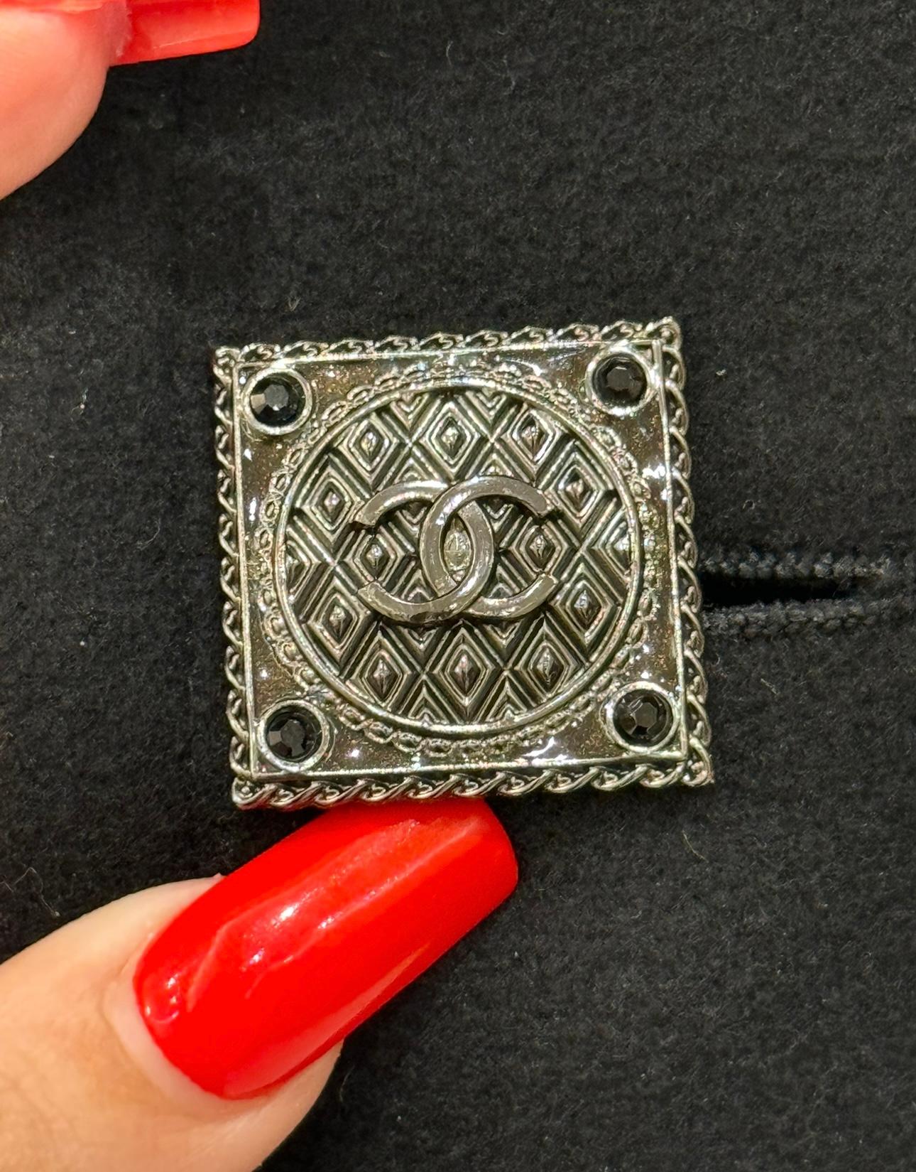 Noir Chanel métiers d'art Paris Byzance 2011 manteau en laine noire en vente