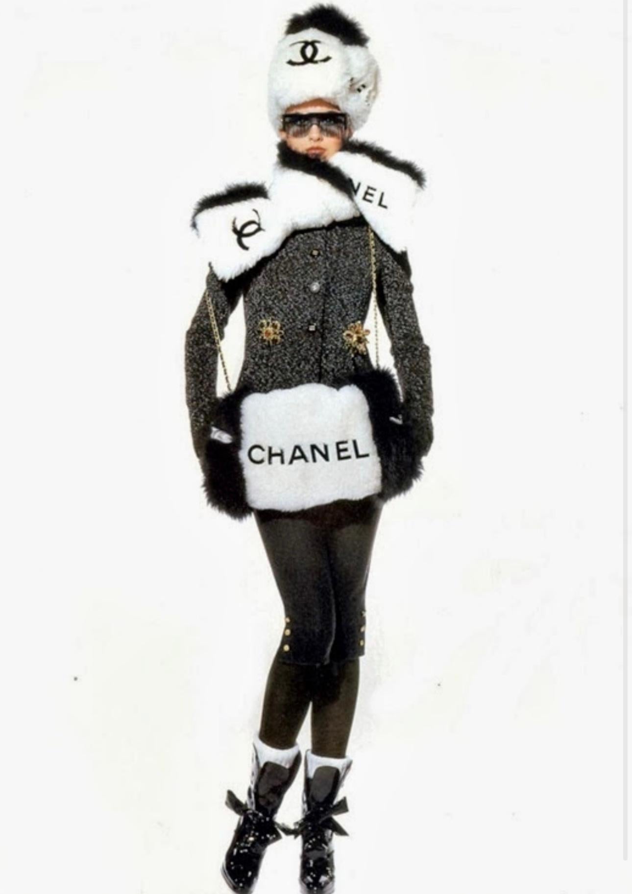Taille 36.5 collector, bottes de défilé Chanel par Massaro