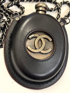 Chanel métiers d’art Paris Edinburgh 2013 rare Coco Sporran Flask minaudière bag