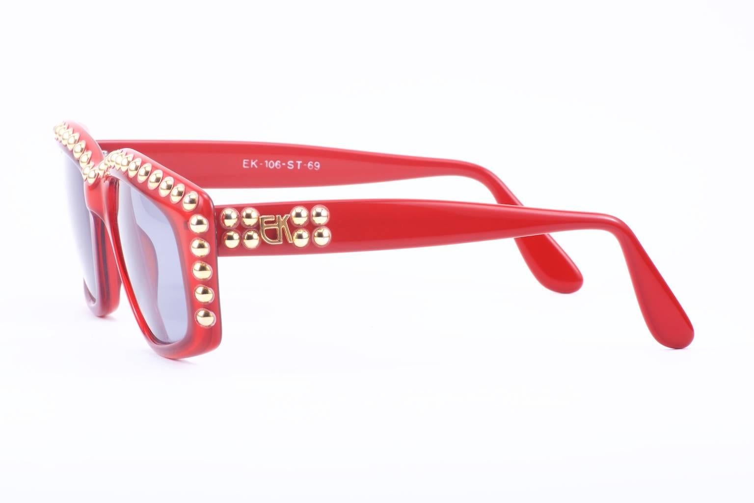 Emmanuelle Khanh EK Red Rouge Gold Jeweled Sunglasses, Made in France In Excellent Condition For Sale In Los Angeles, CA