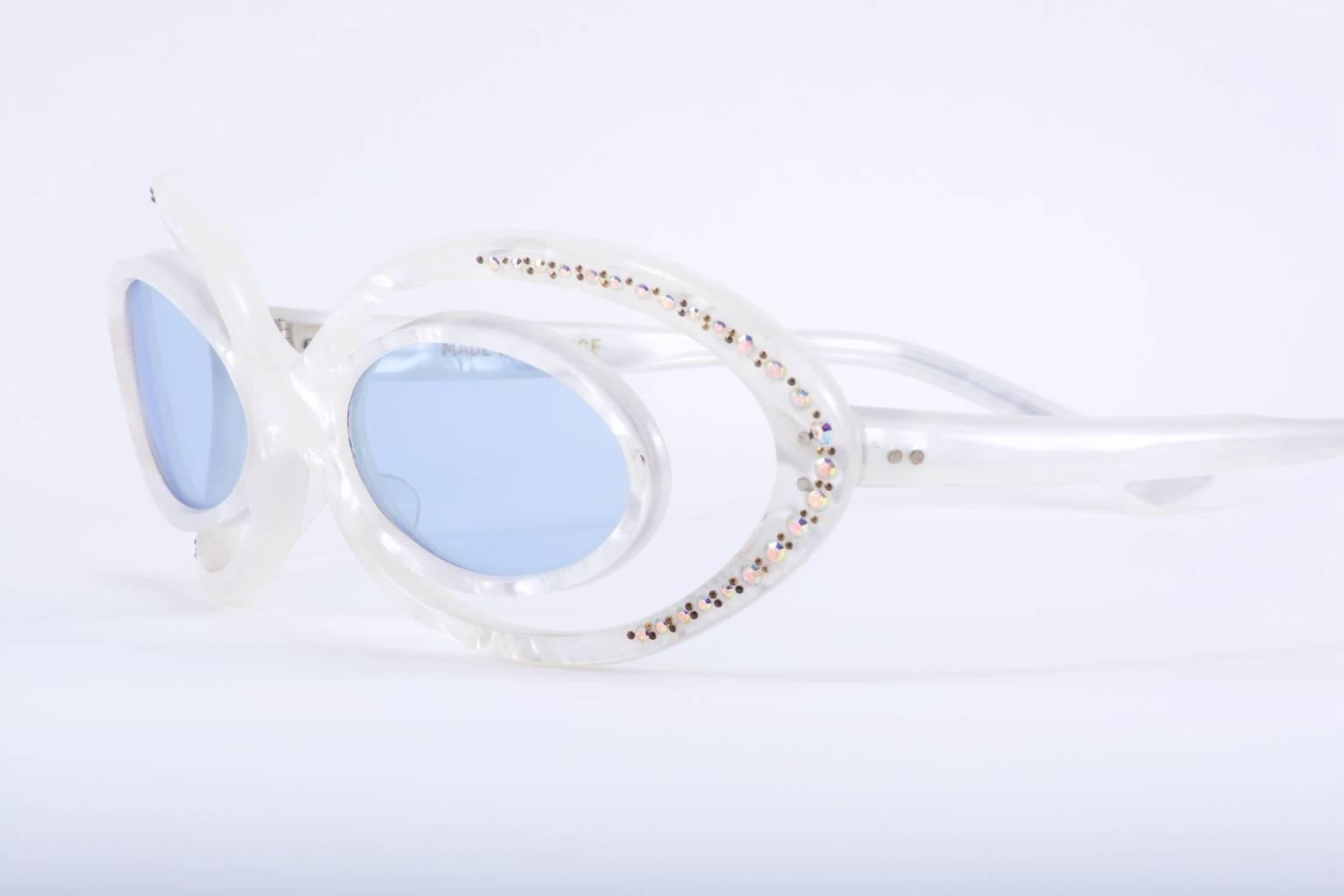 1950s Vintage Moderne Eames Rhinestones Pearl Sunglasses France For Sale 1