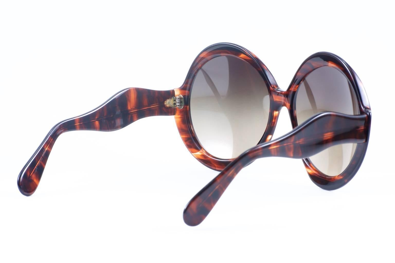 1970s Ultra Sudan Vintage Sunglasses - Made in England In New Condition For Sale In Los Angeles, CA