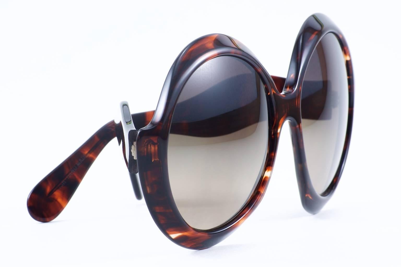 1970s Ultra Sudan Vintage Sunglasses - Made in England For Sale 2