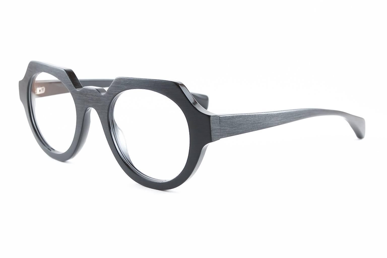 Hotel de Ville proudly presents the Praslin eyeglass frame in black from Jacques Durand. 

_____________________________________________________________
Established in 2005, Hotel de Ville is the premier destination in Los Angeles for vintage and