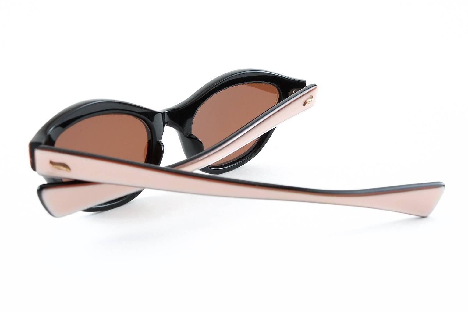 Women's Hotel de Ville introduces 1950's Sunglasses For Sale