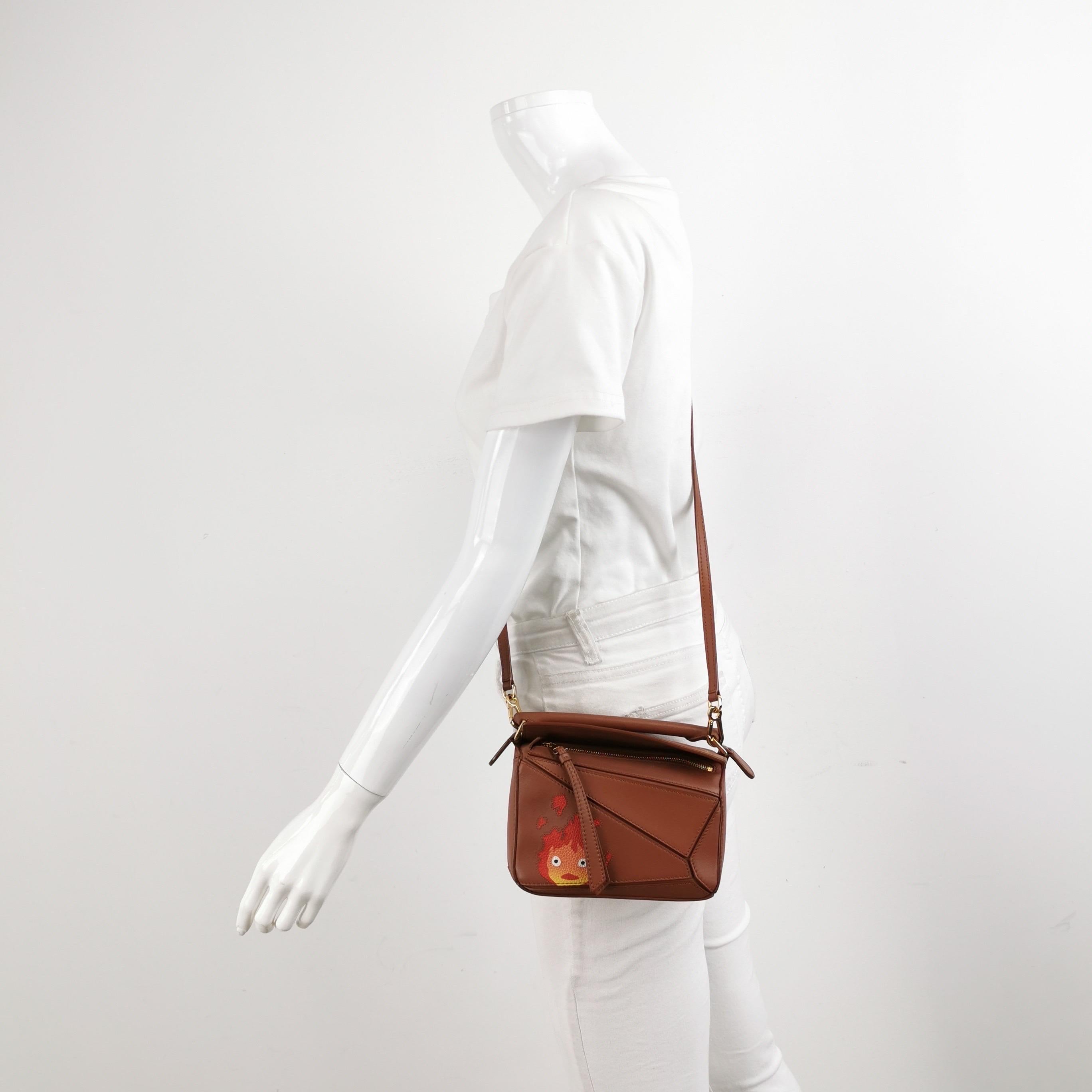 Loewe x Howl's Moving Castle Studio Ghibli Puzzle Calcifer Mini Tan Brown In New Condition In AUBERVILLIERS, FR