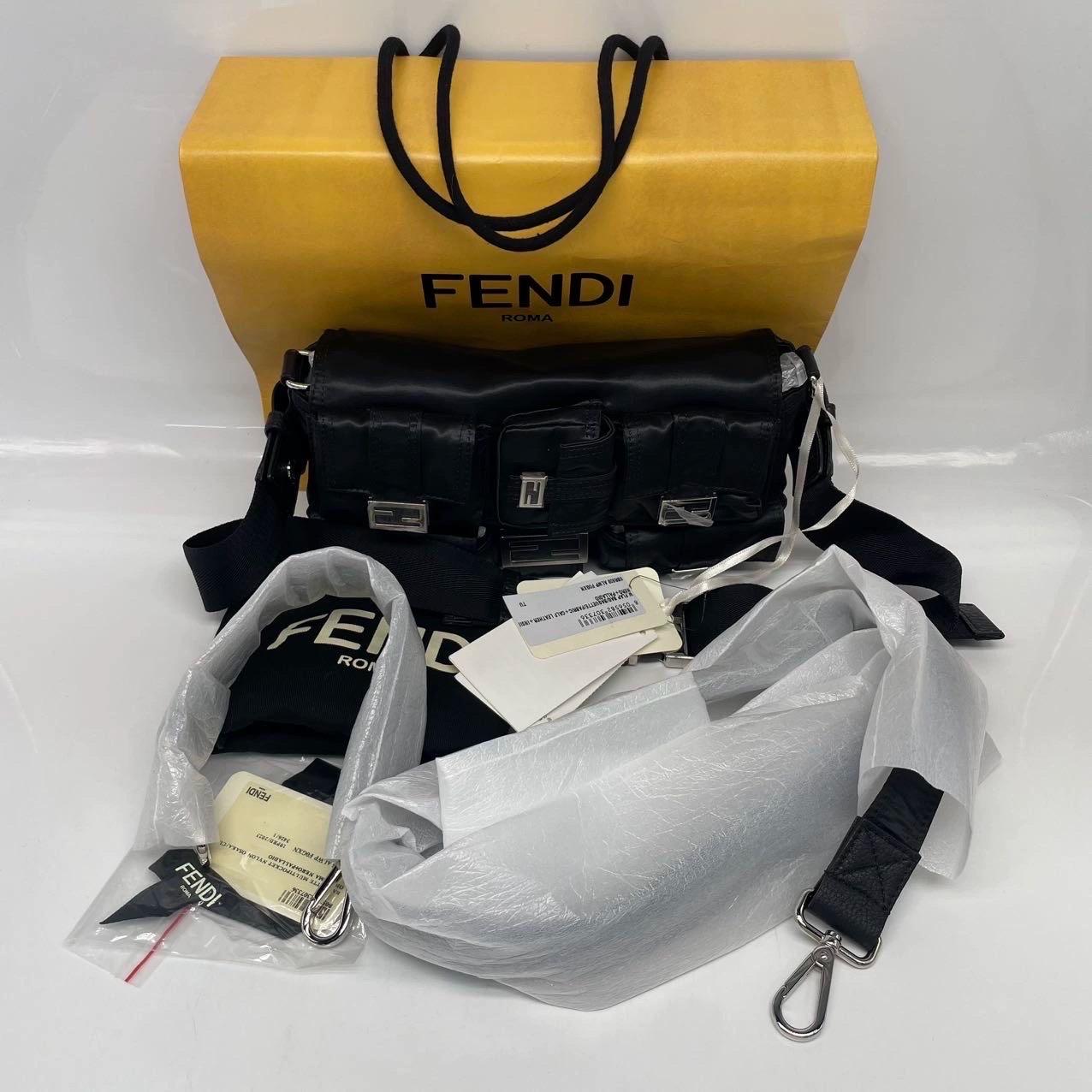 Fendi Baguette Cargo Multipocket 3-Wege-Tasche aus schwarzem Nylon im Angebot 1