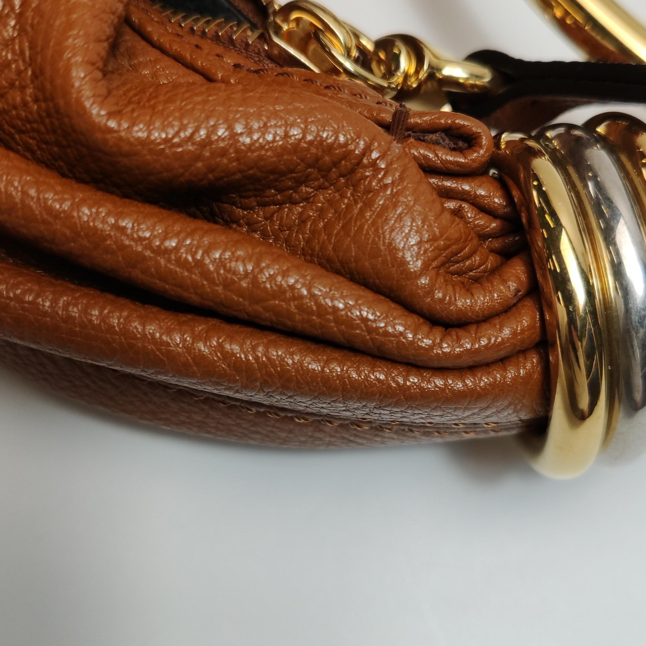 CHLOÉ Bracelet Embellished Brown Glossed Textured-leather Shoulder Bag For Sale 15