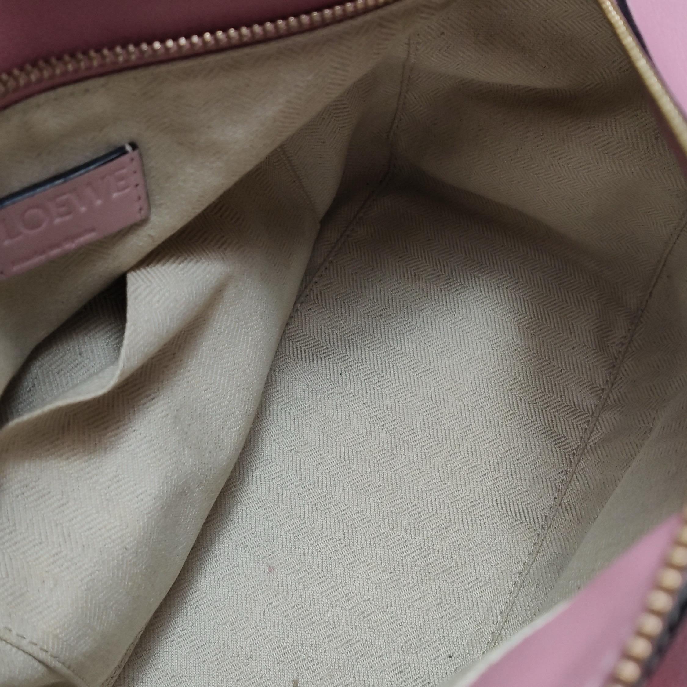 Loewe Puzzle Medium Multicolor Rosa Kalbsleder Tasche im Angebot 3