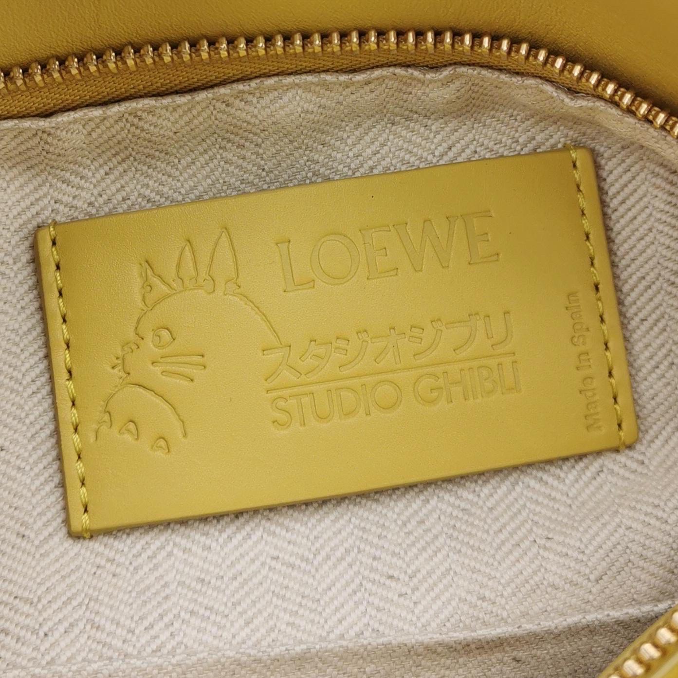 Loewe x Howl's Moving Castle Studio Ghibli Puzzle Calcifer Kleiner gelber Hund im Angebot 2