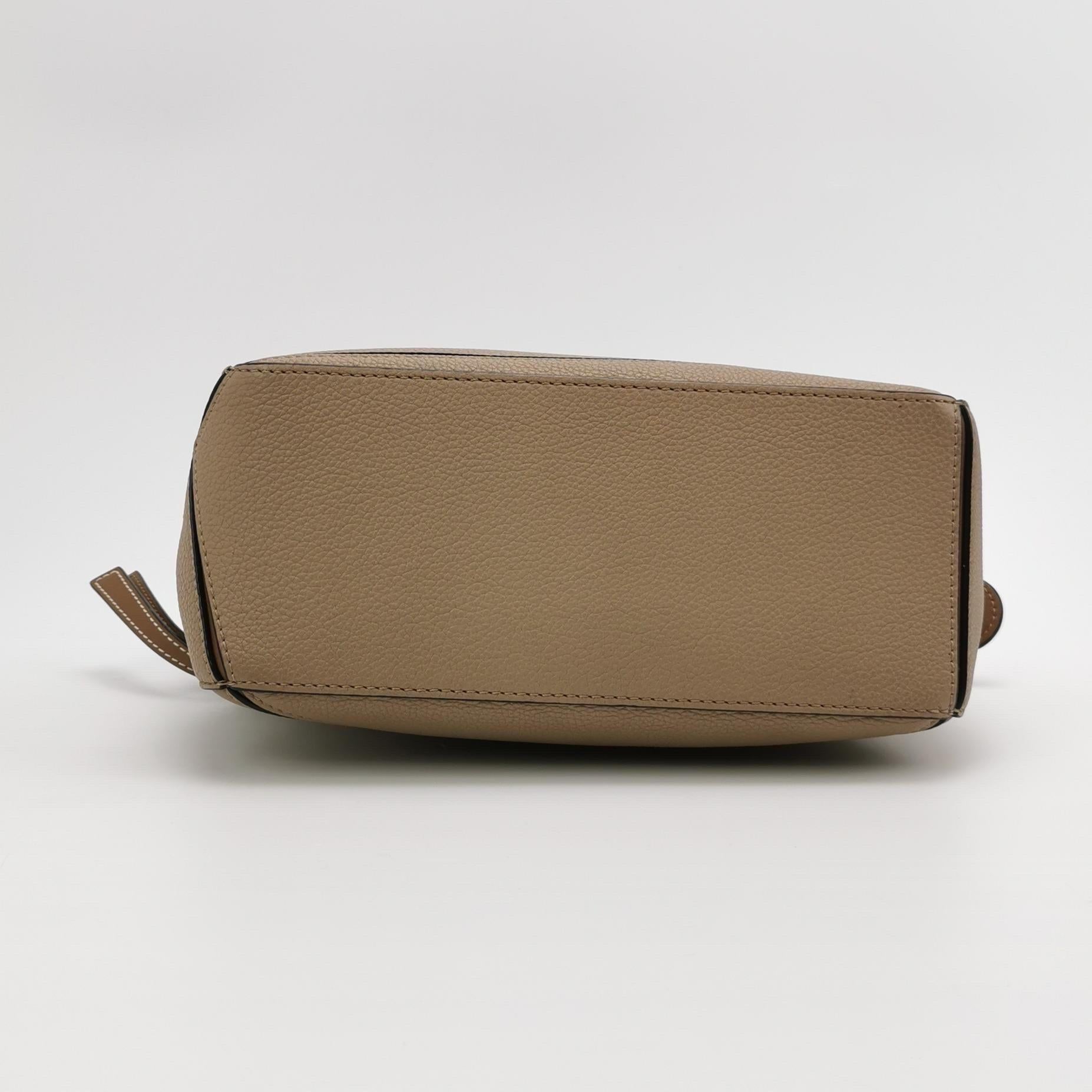 Loewe Puzzle Small Sand Beige Brown Strap Crossbody Bag en vente 1