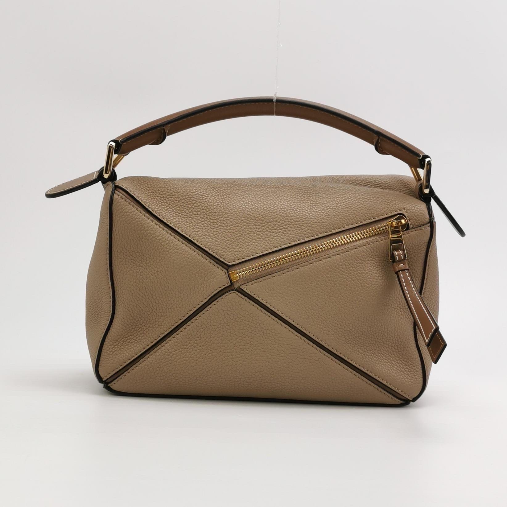 Loewe Puzzle Small Sand Beige Brown Strap Crossbody Bag en vente 2
