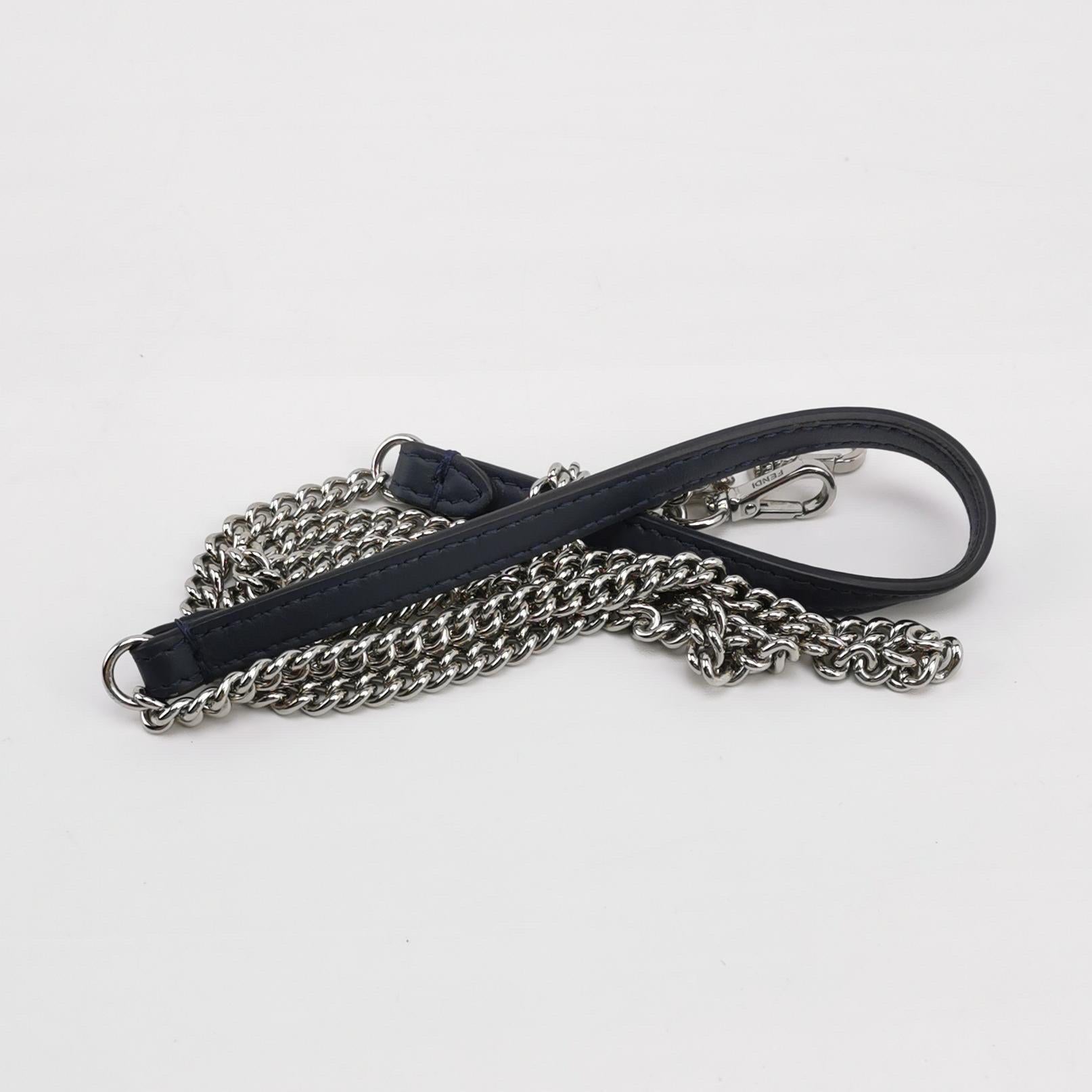 Fendi Baguette Mini Navy Sequins Chain Strap Crossbody Bag en vente 3
