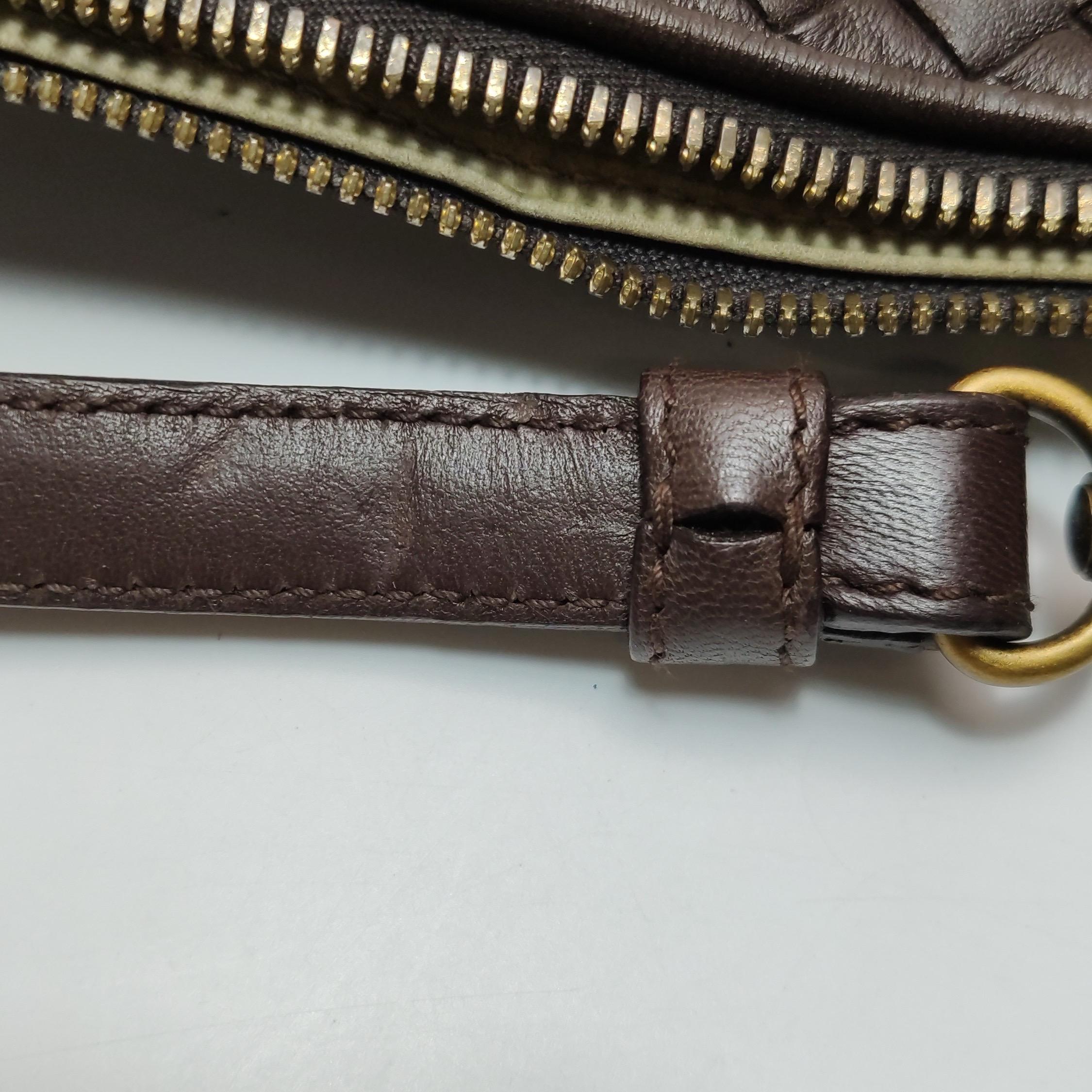 Bottega Veneta Maxi Convertible Tote Dunkelschokolade Braun Leder Gold Hardware im Angebot 5
