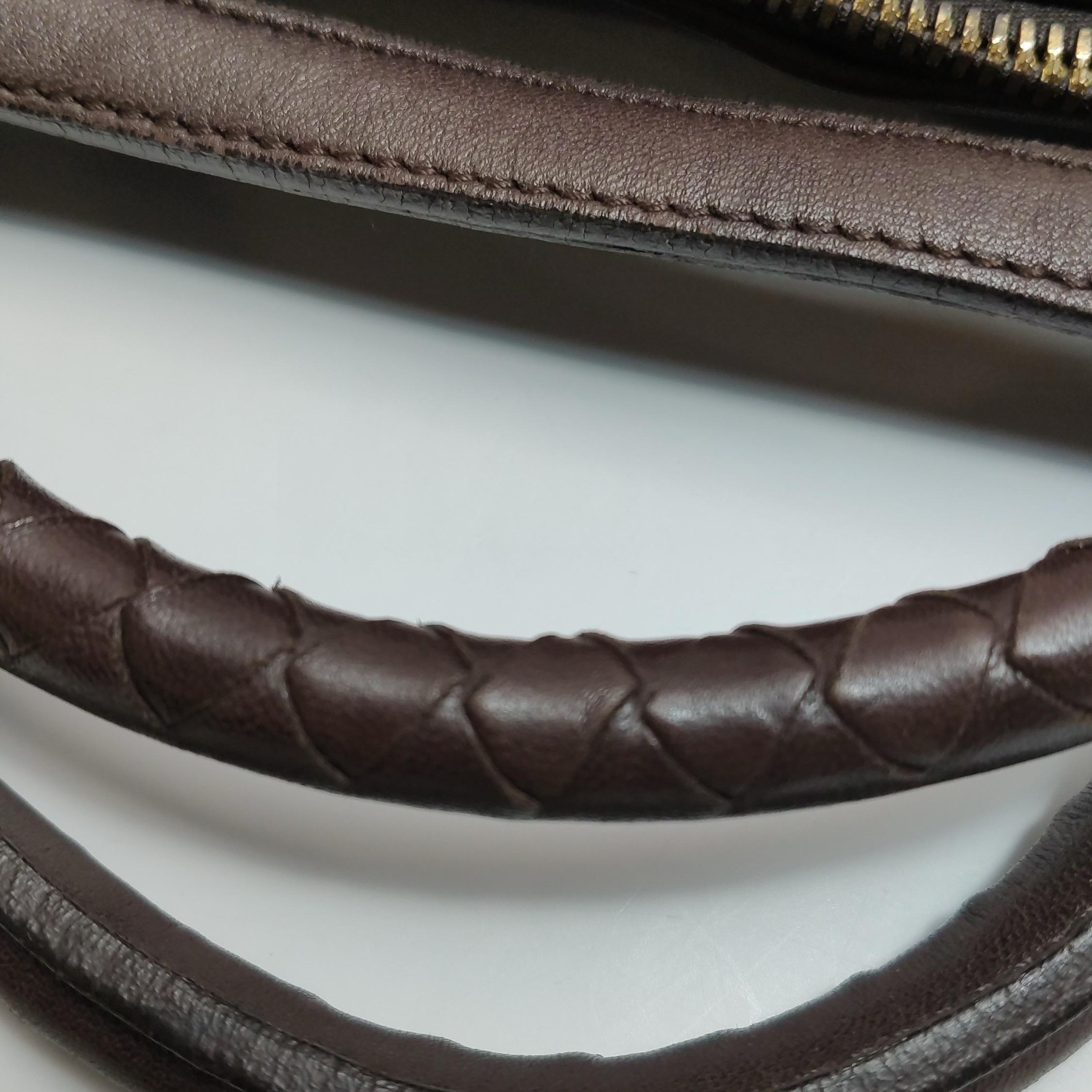 Bottega Veneta Maxi Convertible Tote Dunkelschokolade Braun Leder Gold Hardware im Angebot 14