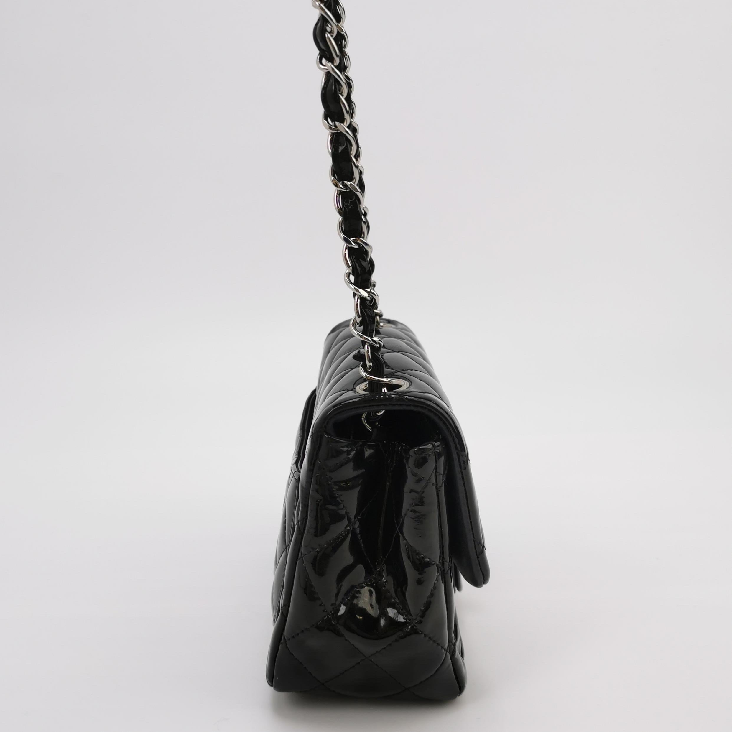 Noir Chanel Classic Flap Mini Square Black Patent Lambskin Crossbody Bag 2014 en vente