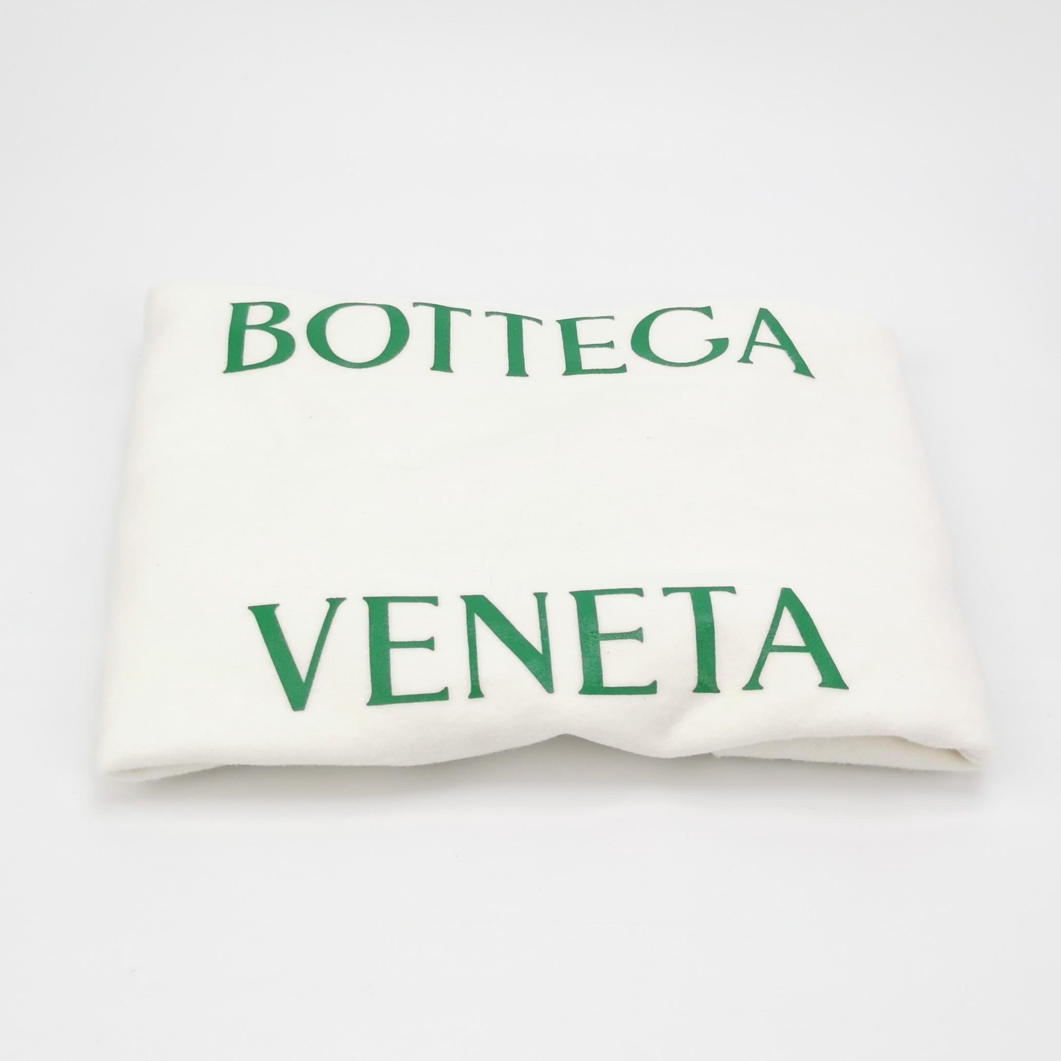 Bottega Veneta Teen Jodie Daim Lavé Violet en vente 2