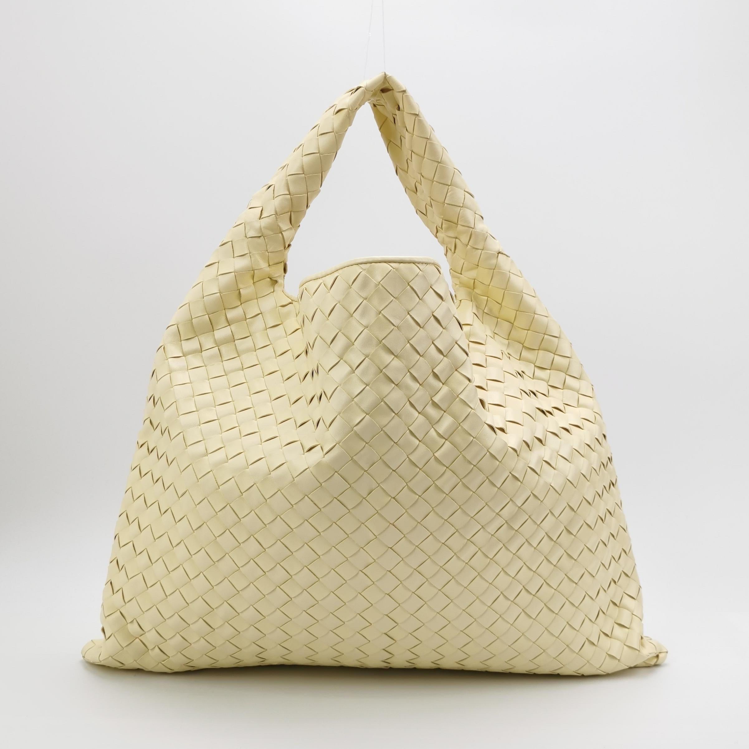 Bottega Veneta Hop Large Borsa Hobo in pelle giallo crema chiaro in vendita 2