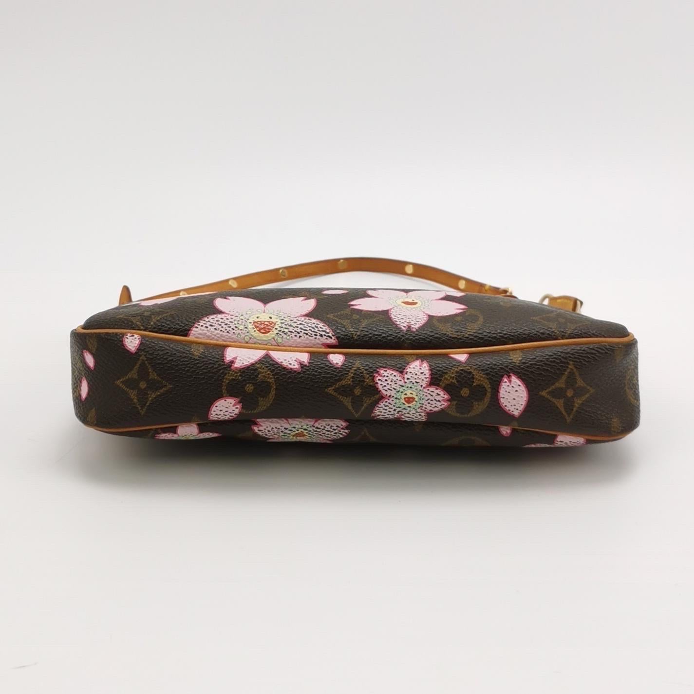 Donna Louis Vuitton x Takashi Murakami Cherry Blossom Pochette Accessori in vendita