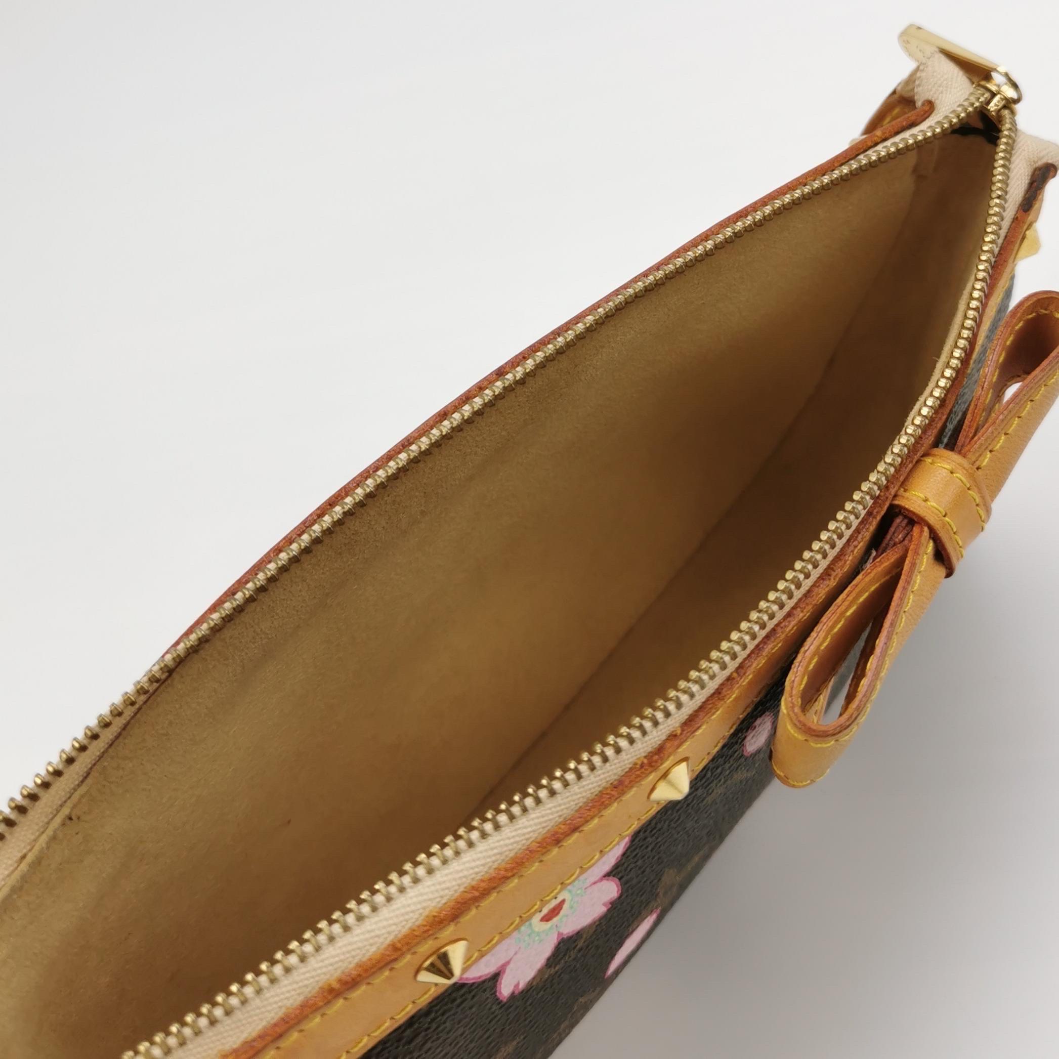 Louis Vuitton x Takashi Murakami Cherry Blossom Pochette Accessori in vendita 2