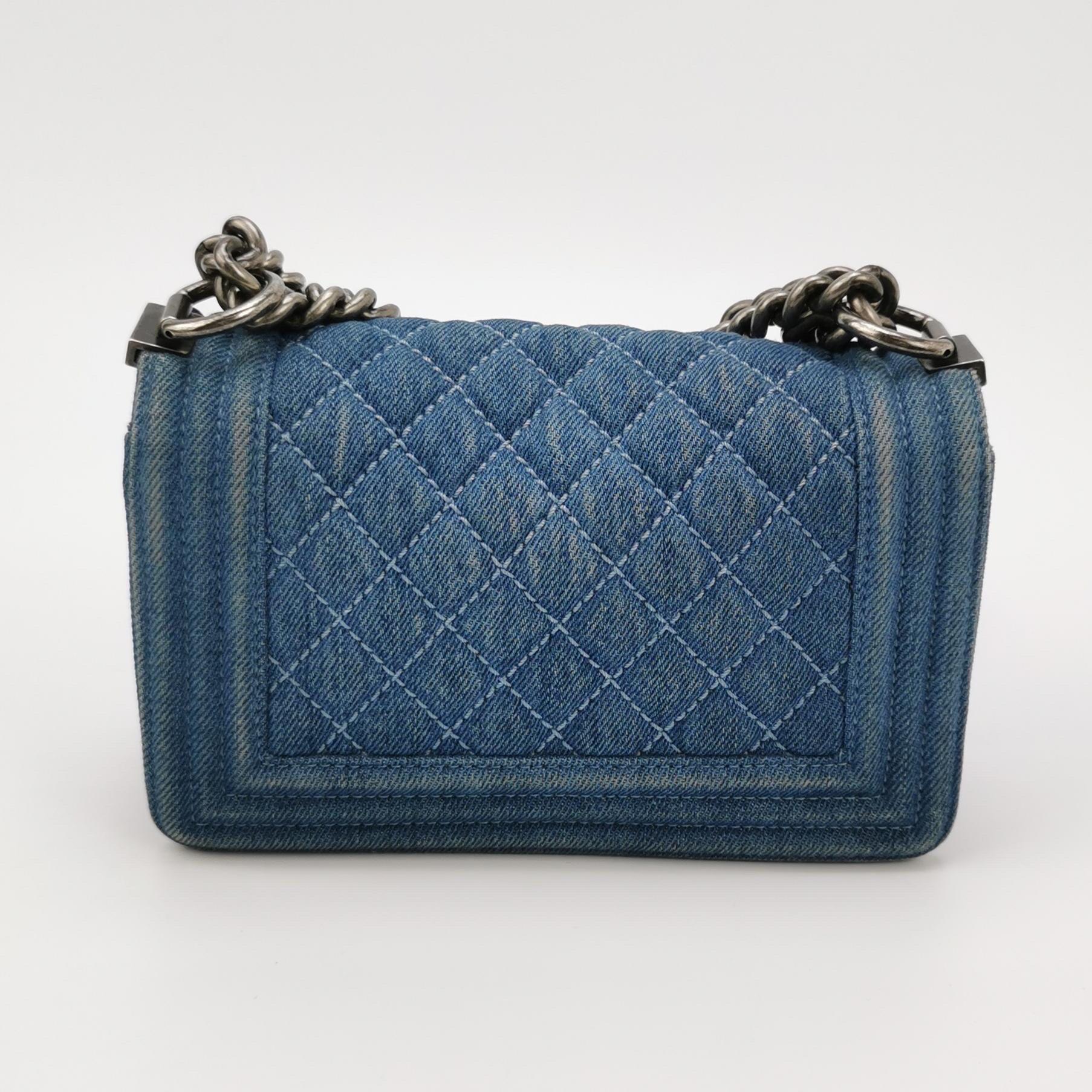 Bleu Chanel Le Boy Small Denim Blue Jeans Silver Antiqued Hardware 2012-2013 en vente