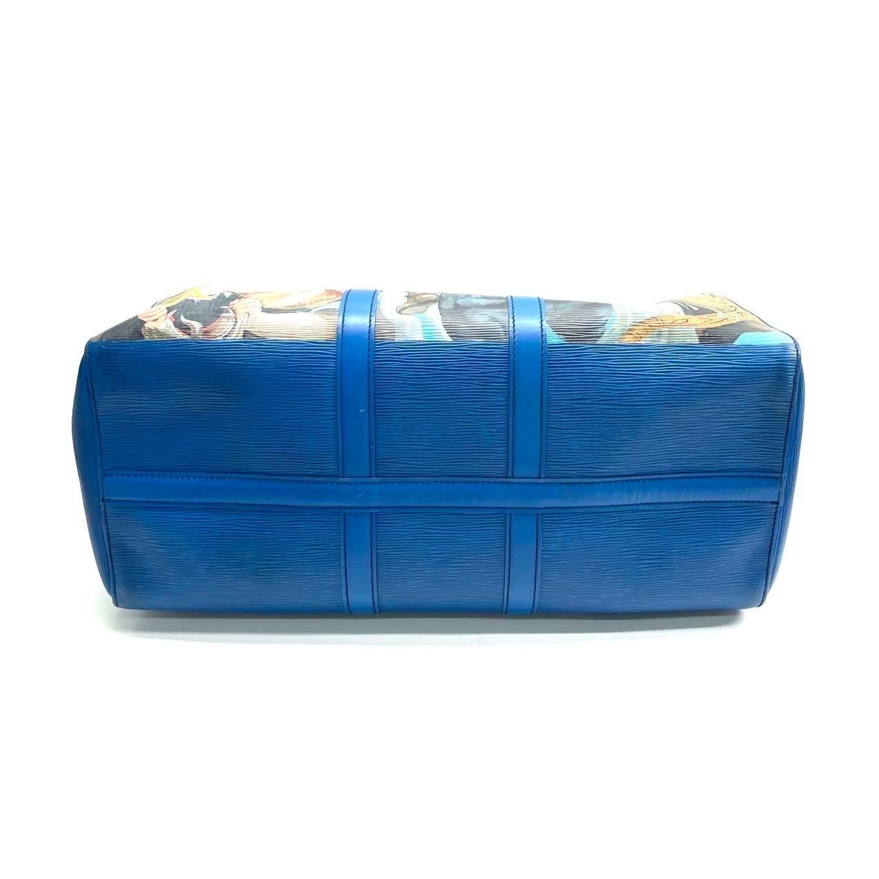 Louis Vuitton x Jeff Koons Masters Collection. Dieses exquisite Stück zeigt ein Gemälde von Rubens, das eine Tigerjagd-Szene darstellt. 


ZUSTAND: SEHR GUT
Leichte Abschürfungen und Flecken an den Ecken, Griffe. Die Farbe wurde um die Paspel herum