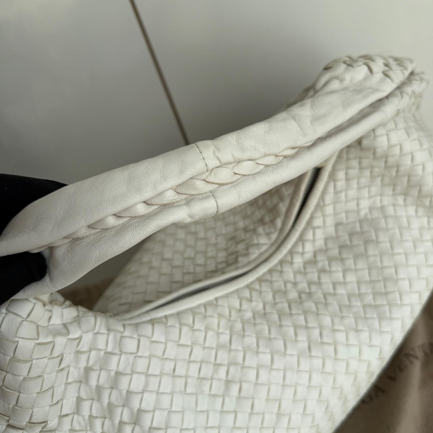 Bottega Veneta Belly Hobo Pelle Bianca Intrecciato Grande 47cm in vendita 6