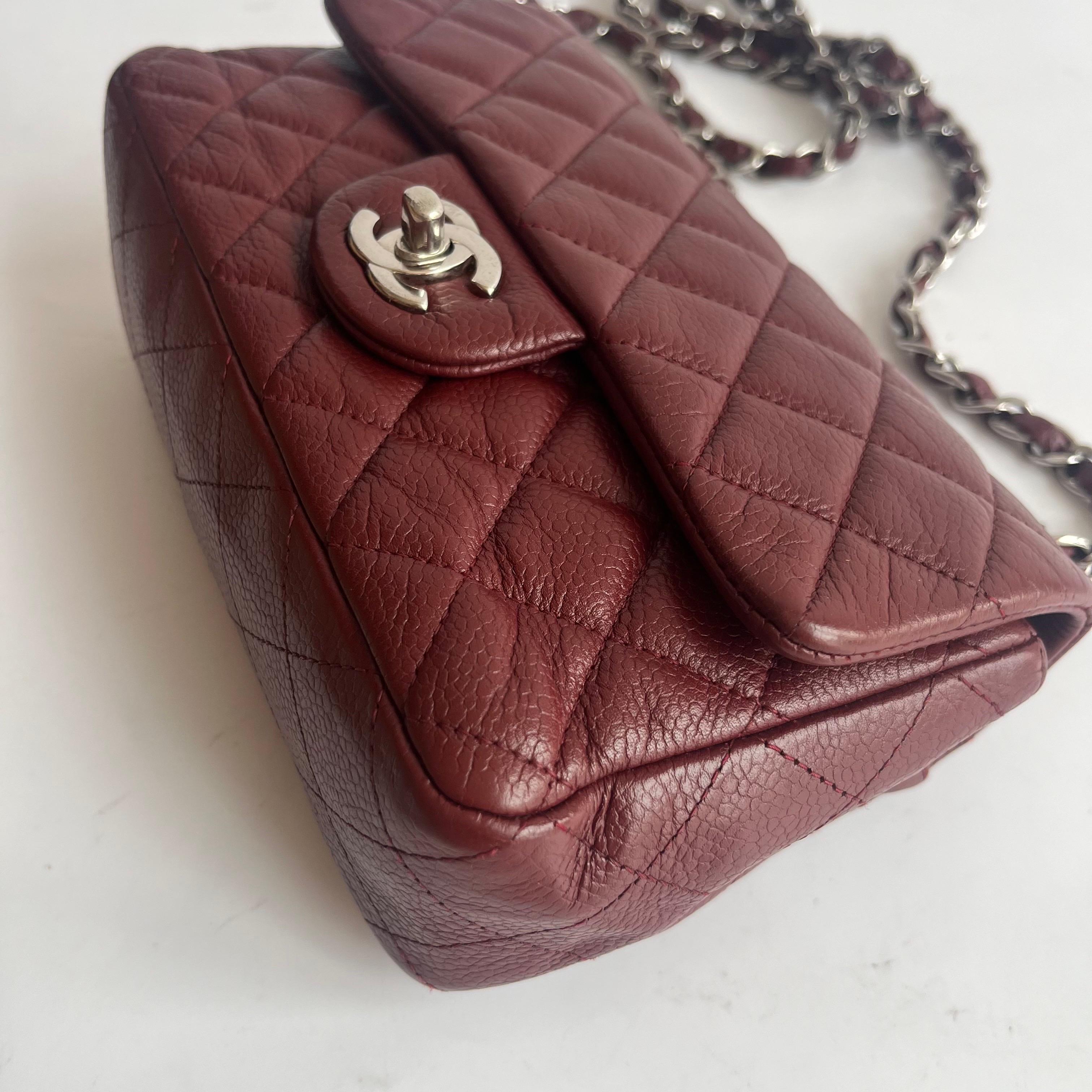 Chanel Classic Flap Rectangular Mini Burgundy Caviar Leather Silver Hardware en vente 5