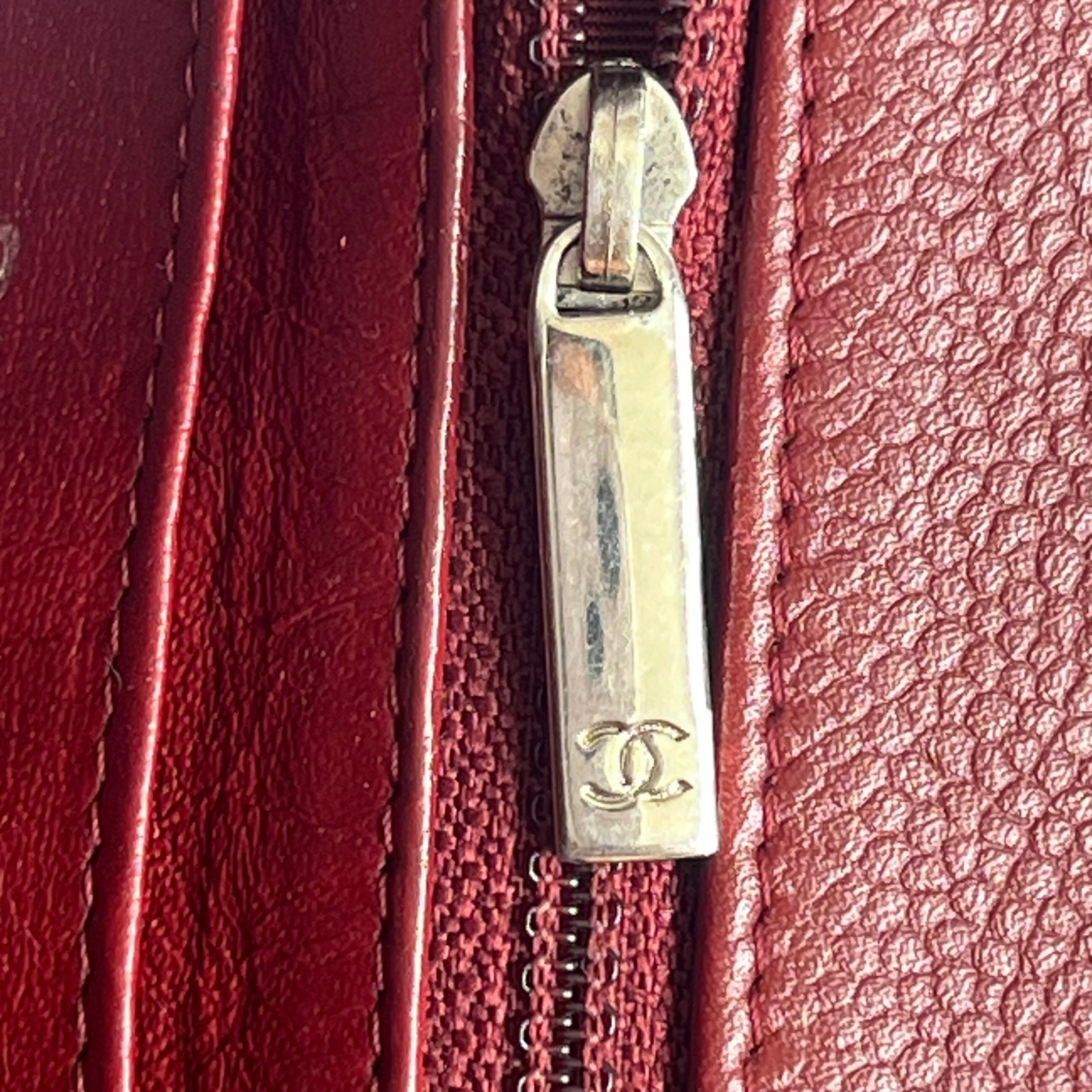 Chanel Classic Flap Rectangular Mini Burgundy Caviar Leather Silver Hardware en vente 13