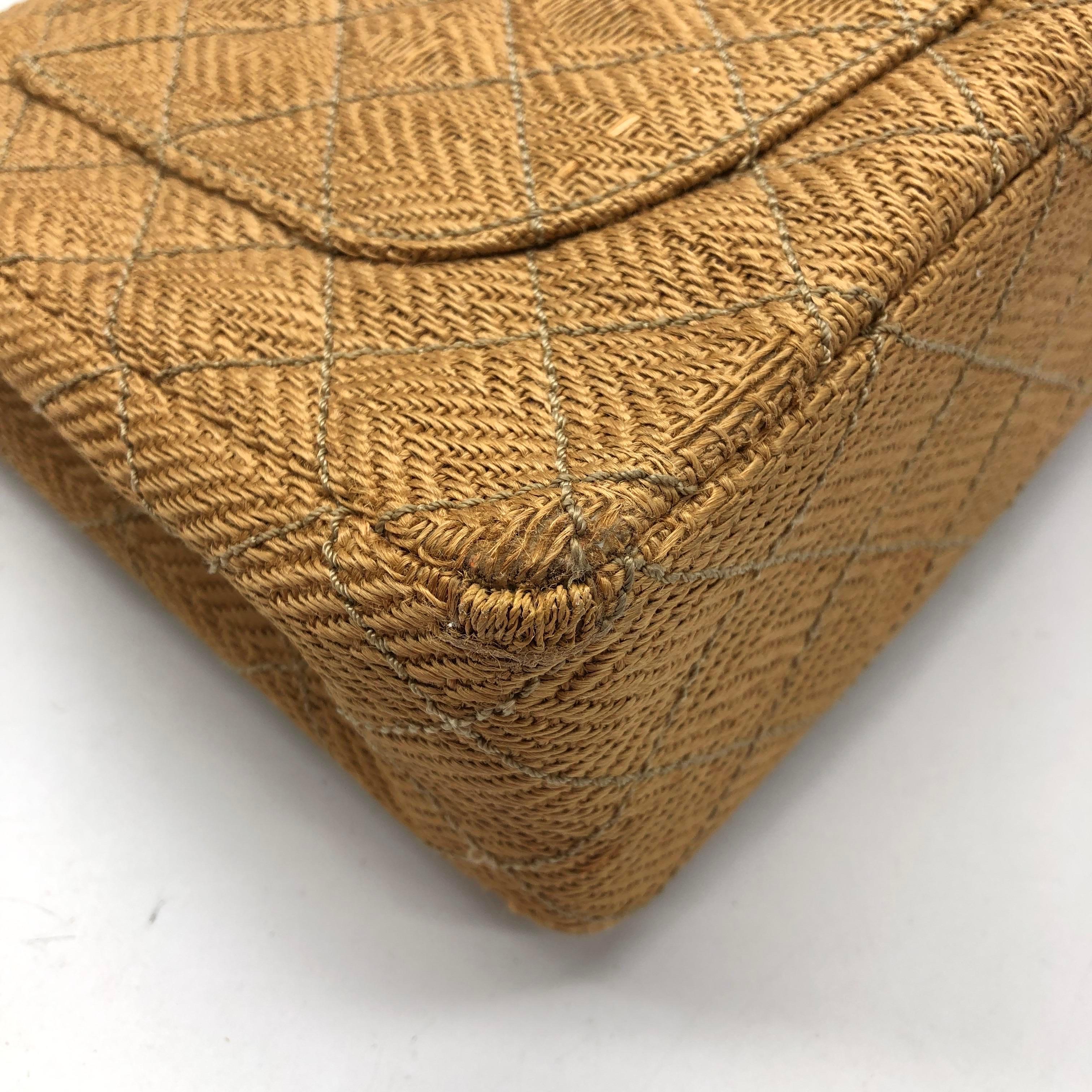 Chanel Vintage Classic Maxi Single Flap Brown Braided Raffia Canvas Diamond Stit en vente 5