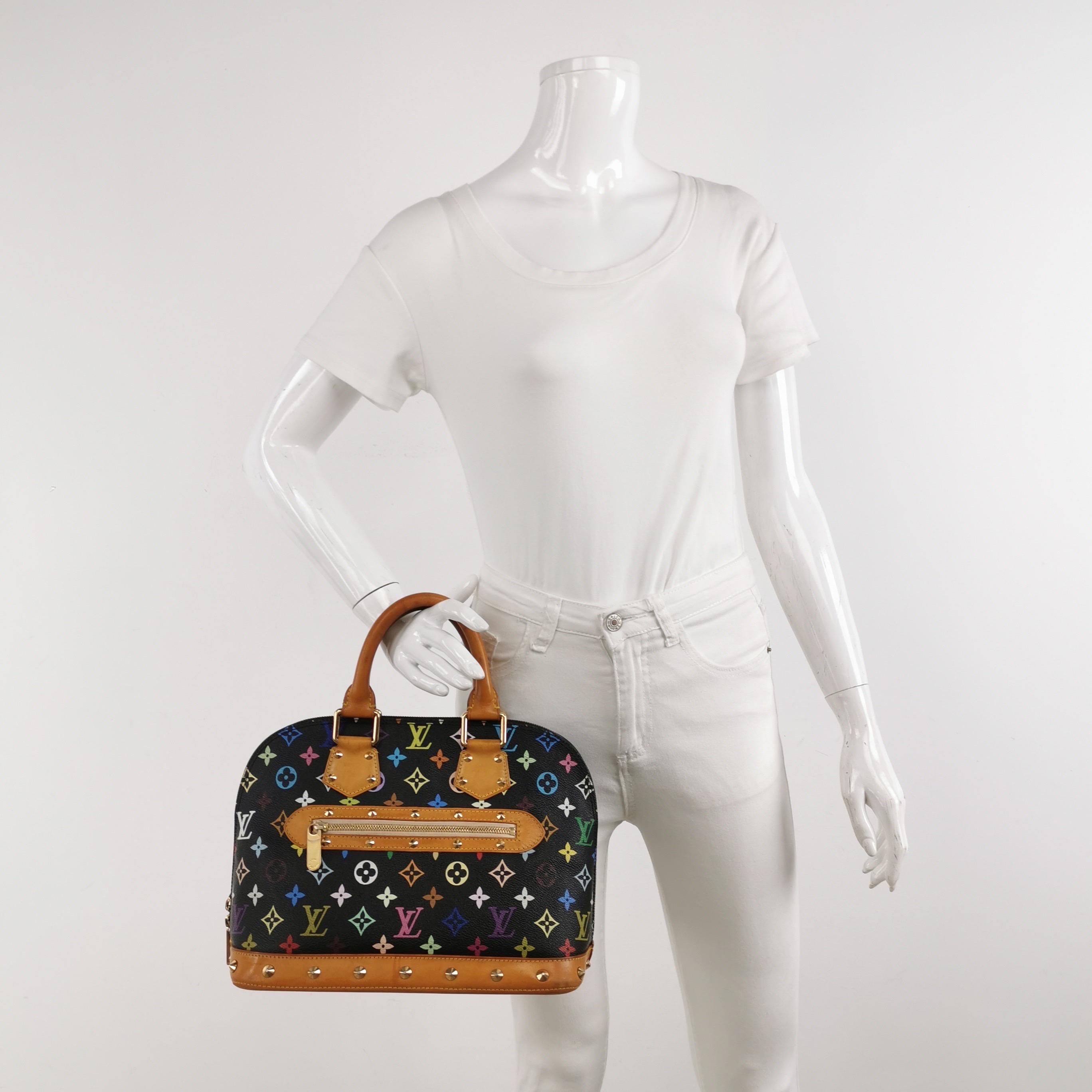 Louis Vuitton x Takashi Murakami Alma Small Nero Multicolor
 Queste sono foto professionali della borsa vera e propria.
 Disegnato dalla casa di moda francese Louis Vuitton in collaborazione con Takashi Murakami.
 Condizioni: Buono
 Questa autentica
