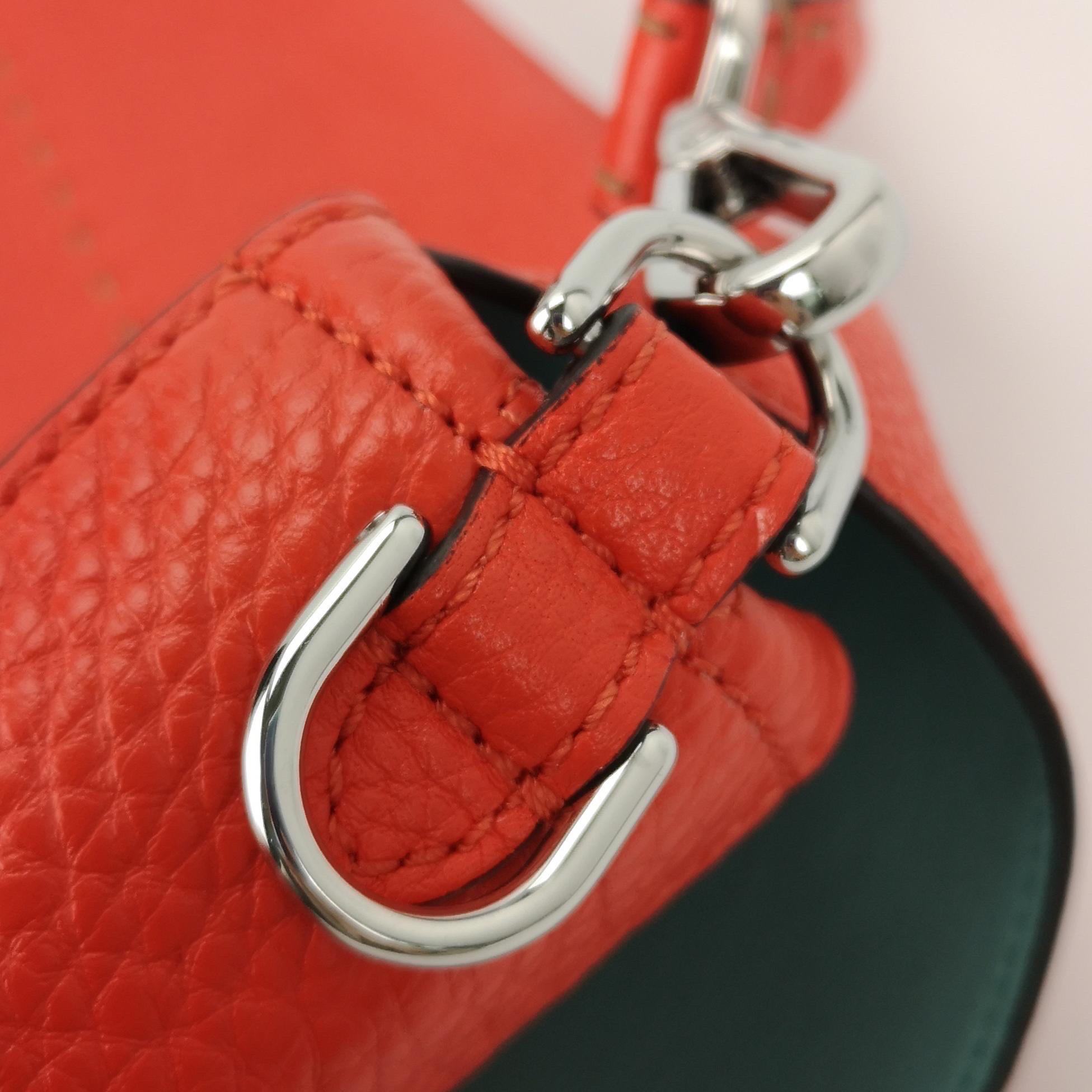 Fendi Baguette Selleria Kalbsleder Crossbody Tasche groß Orange Rot im Angebot 4