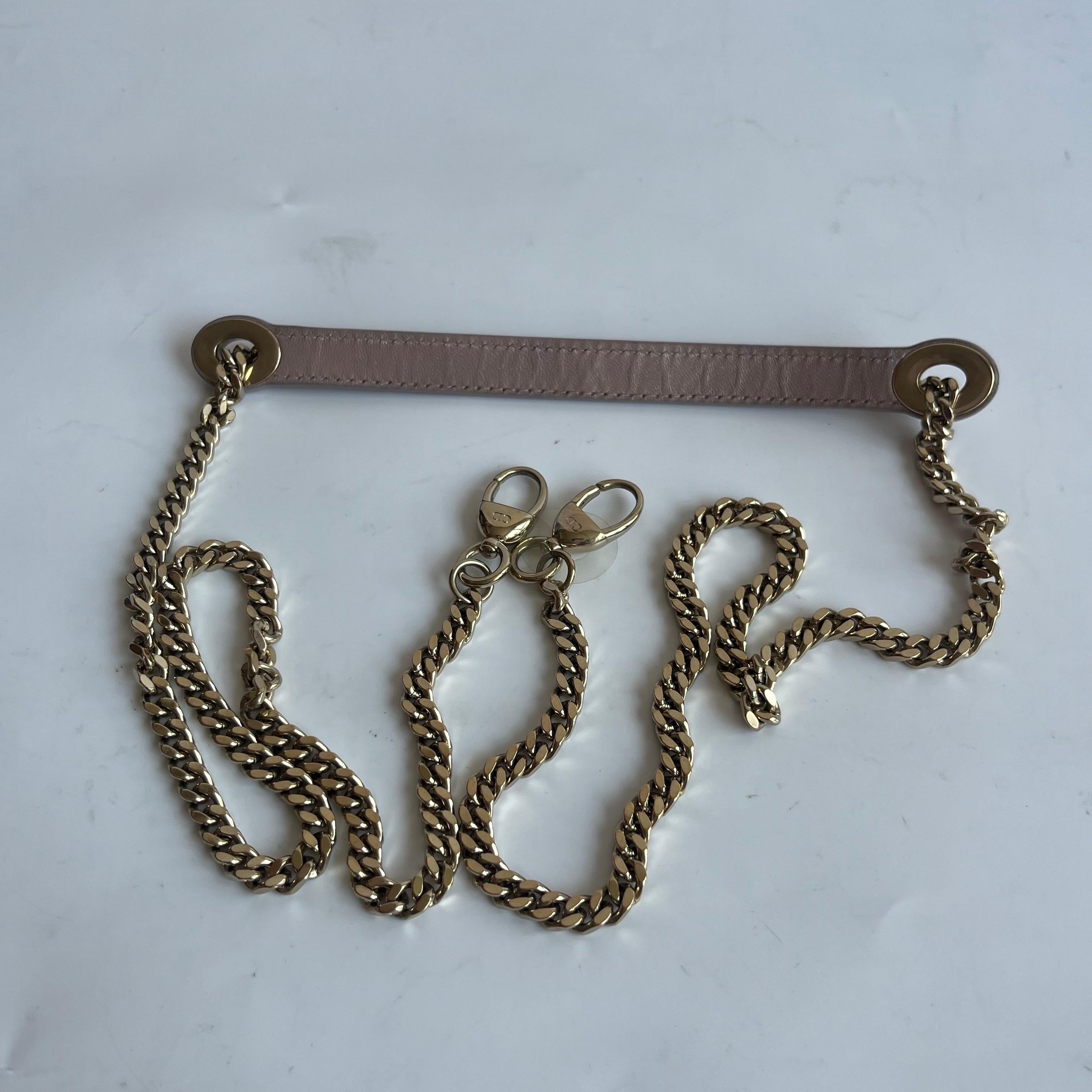 Lady Dior Mini Cuir d'agneau rose nacré Bracelet en chaîne or HW en vente 14
