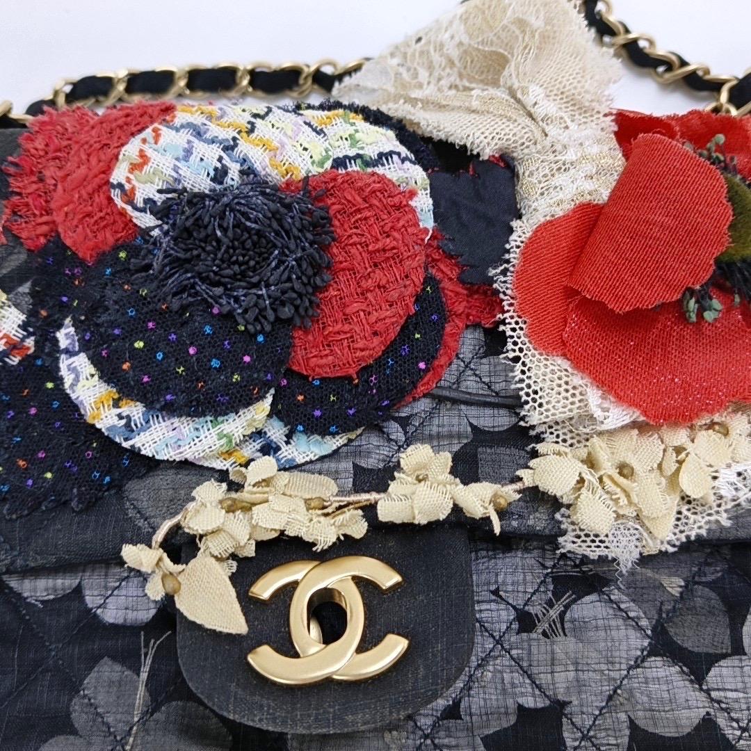 Chanel Classic Flap Medium Columbus Runway Floral Lace Grey Cloth in vendita 13
