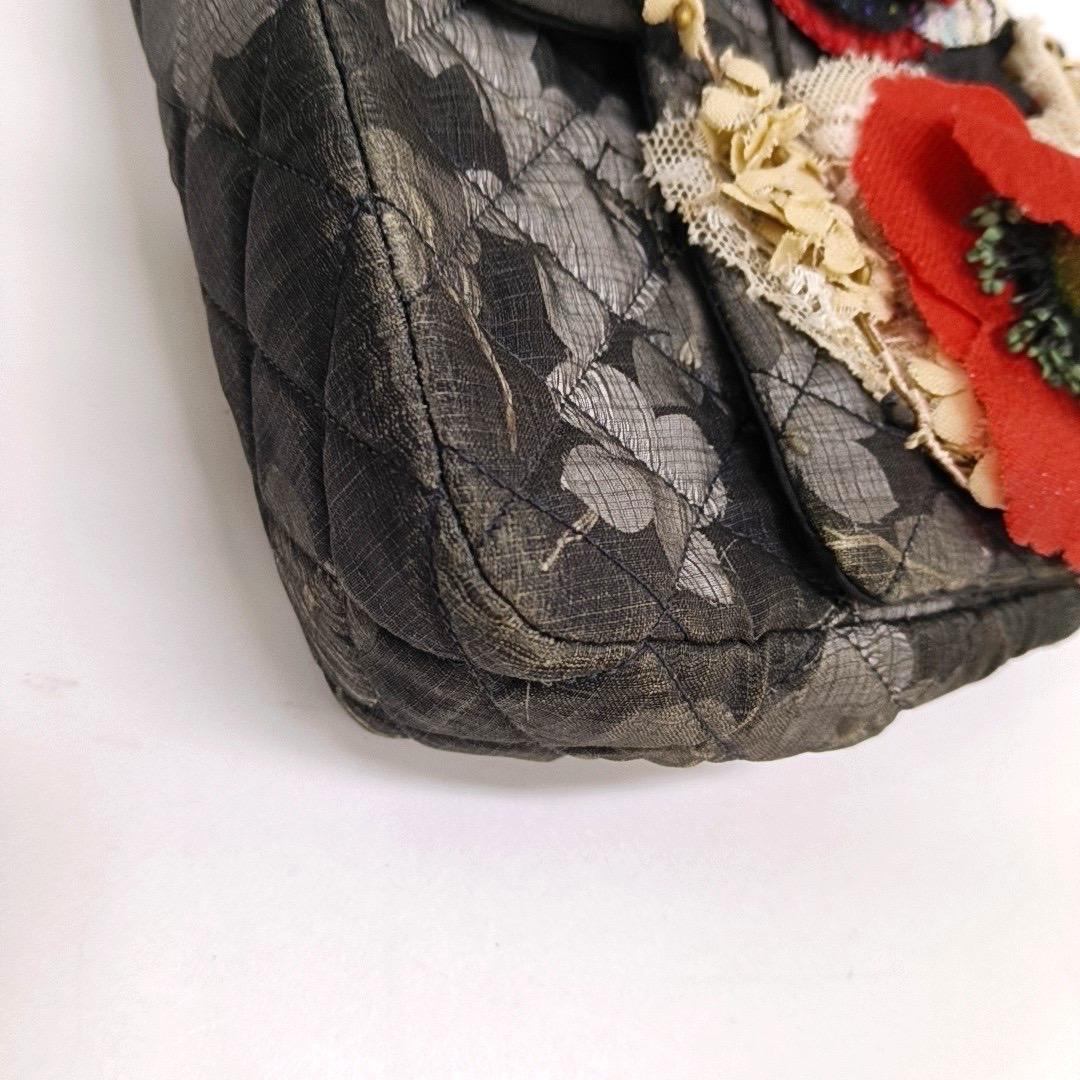 Chanel Classic Flap Medium Columbus Runway Floral Lace Grey Cloth in vendita 15
