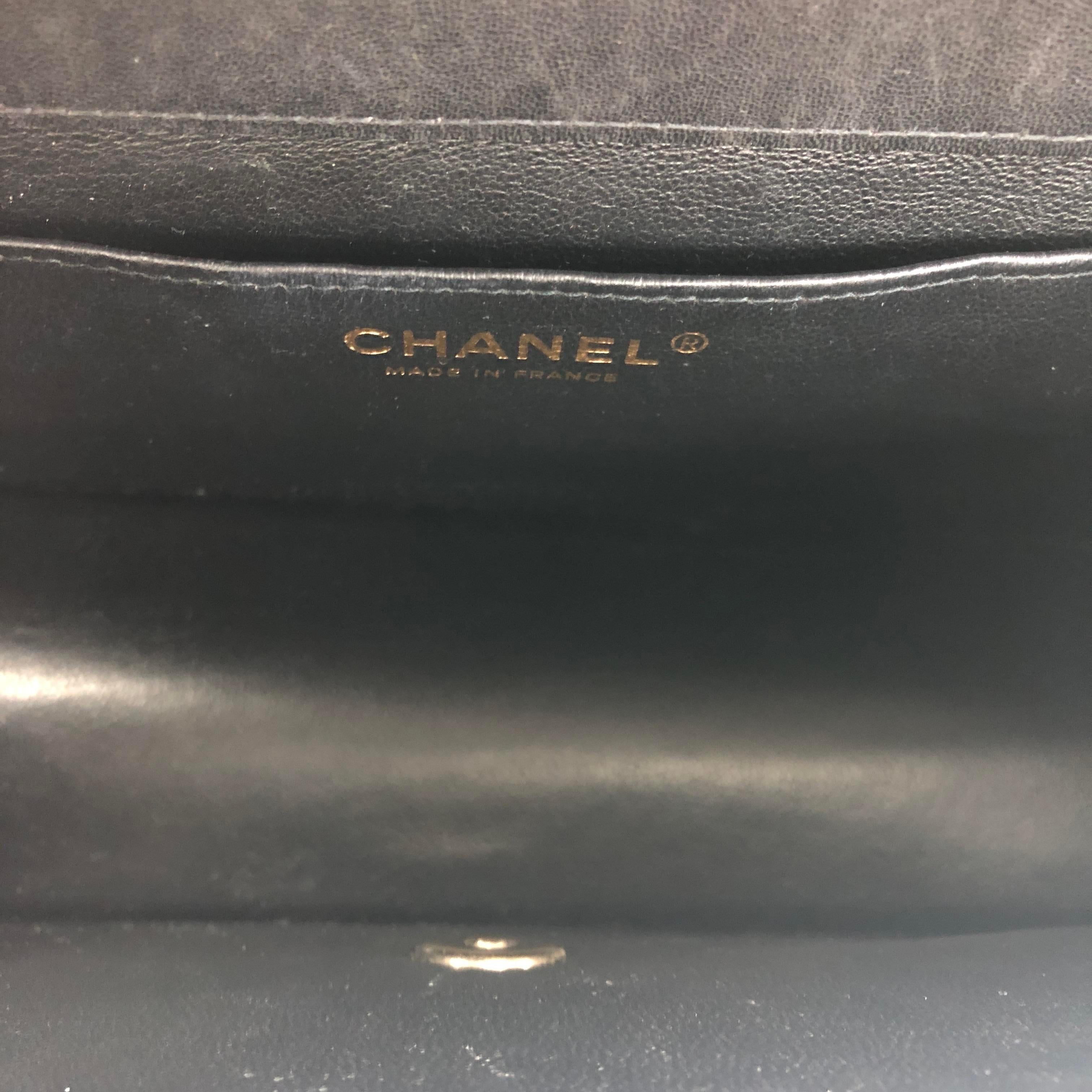 Chanel Classic Flap Medium East West Schwarzes Kalbsleder 2011-2012 im Angebot 3
