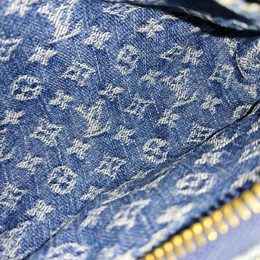 Louis Vuitton Neo Speedy Super Mini Borsa a tracolla in Denim Blu in vendita 10