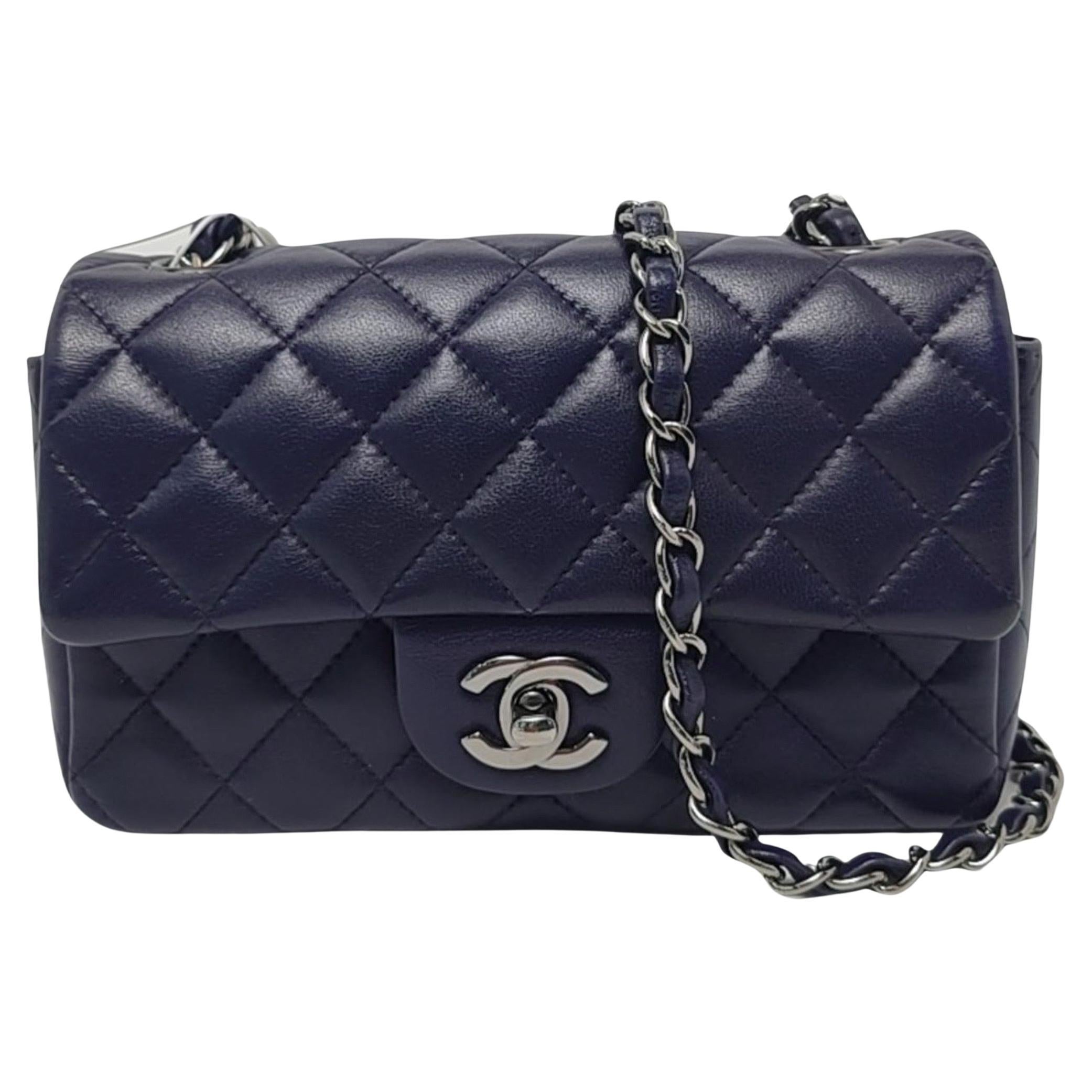 Chanel Classic Flap Rectangular Mini Lila Lammfell Silver Hardware