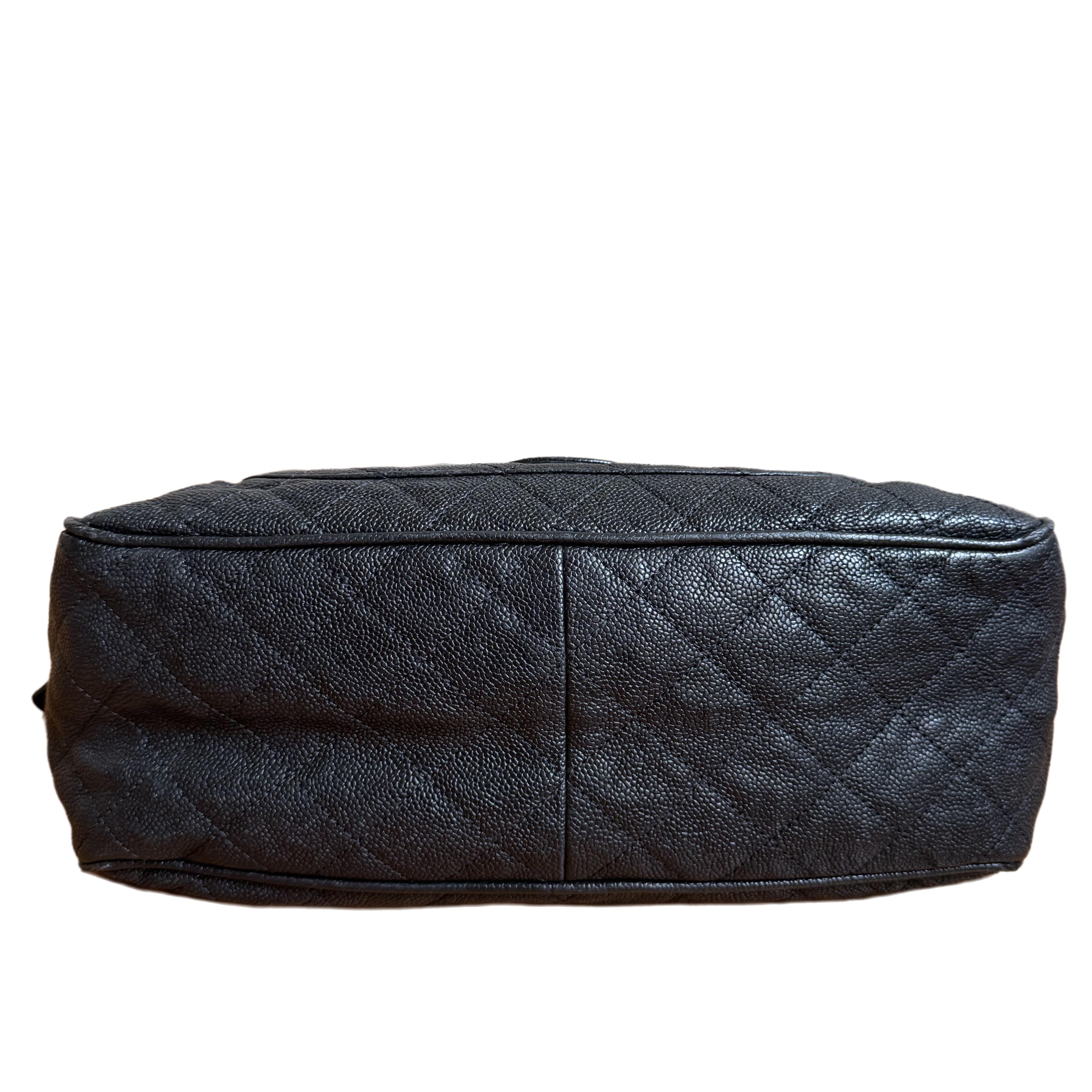 Chanel Paradoxal Camera Bag Cuir noir caviar Double chaîne Silver Hardware Pour femmes en vente