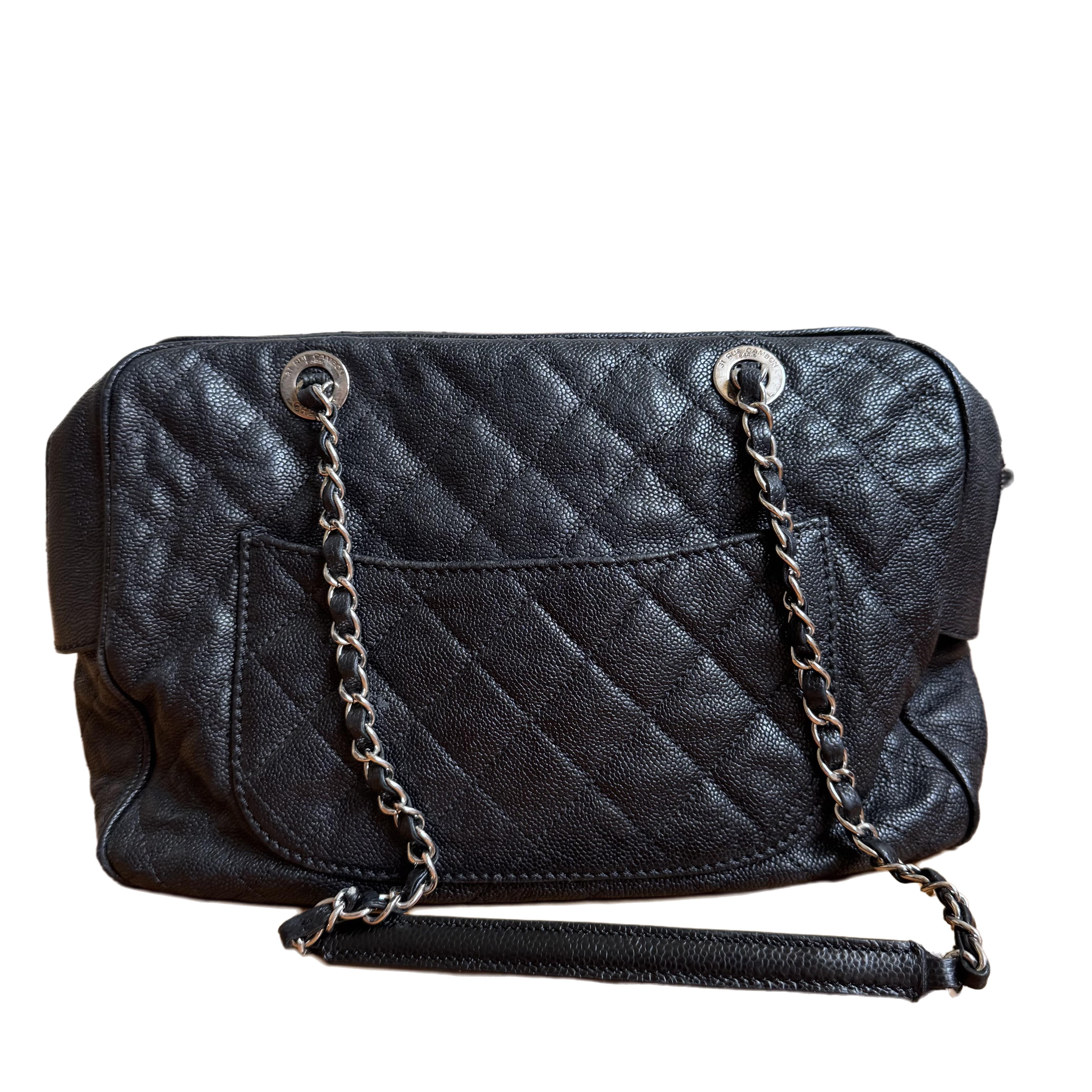 Noir Chanel Paradoxal Camera Bag Cuir noir caviar Double chaîne Silver Hardware en vente