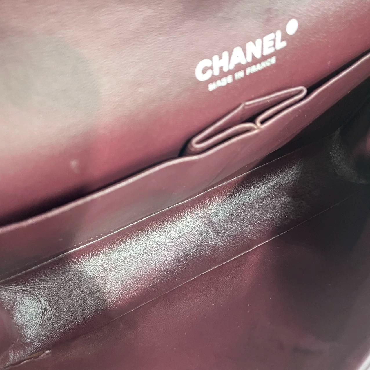 Chanel Timeless Classic Flap Medium Black Lambskin Leather Silver Hardware, 2009 Pour femmes en vente