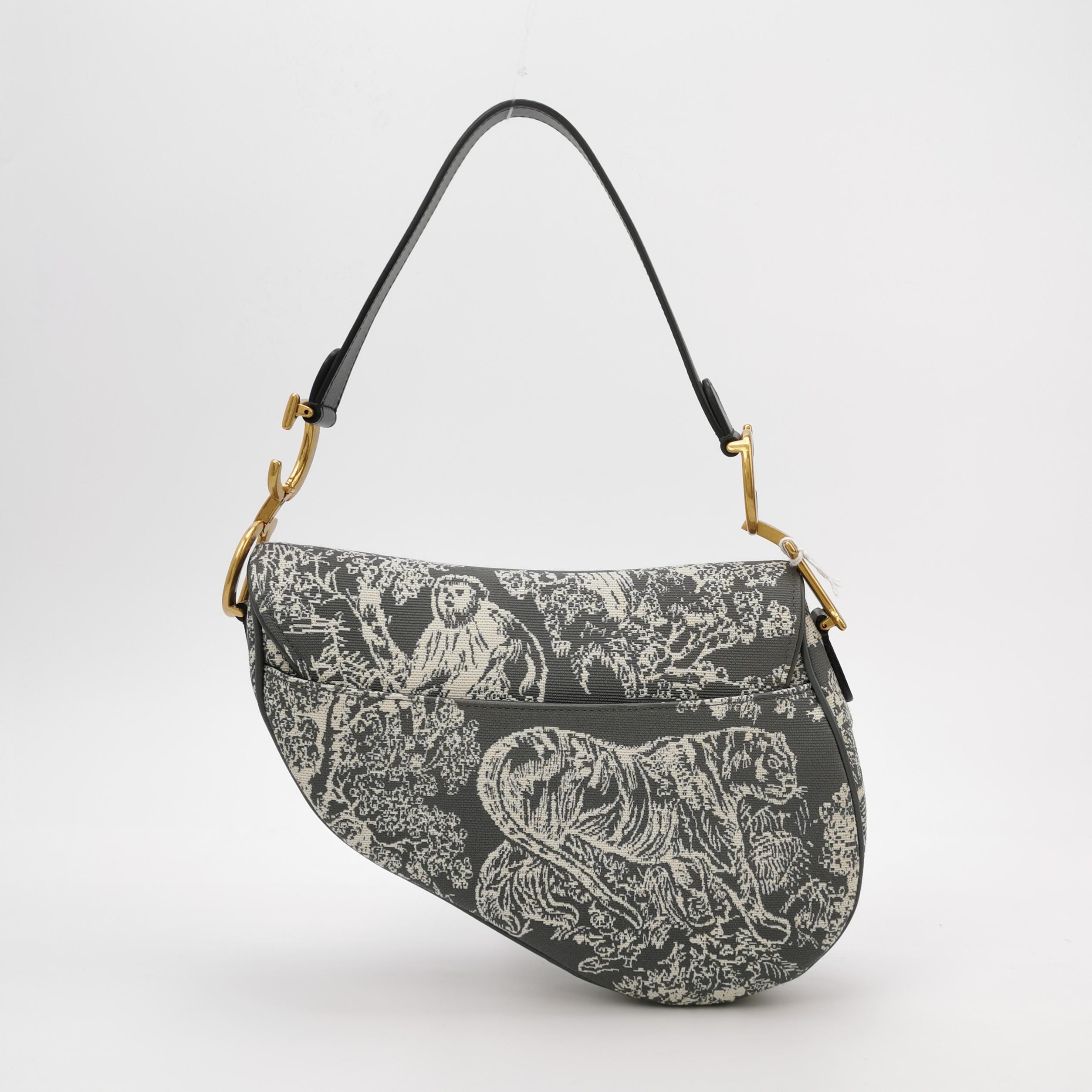 Christian Dior Sattel Medium Grau Canvas Tierdrucke Tiger Schlange Affe im Angebot 1