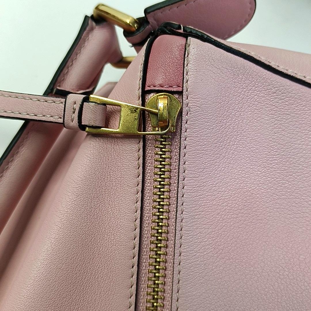 Loewe Puzzle Small Tricolor Pink Crossbody Tasche im Angebot 4