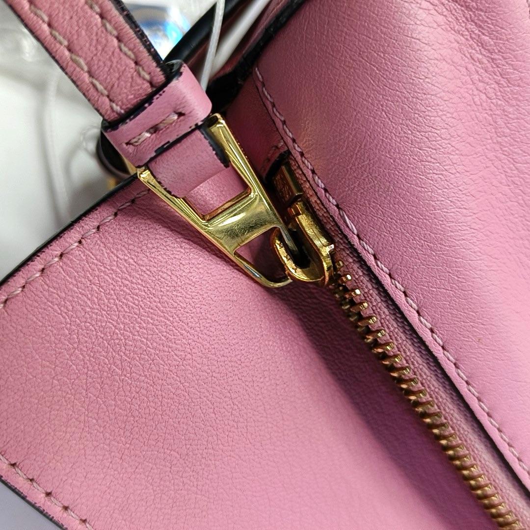 Loewe Puzzle Small Tricolor Pink Crossbody Tasche im Angebot 9