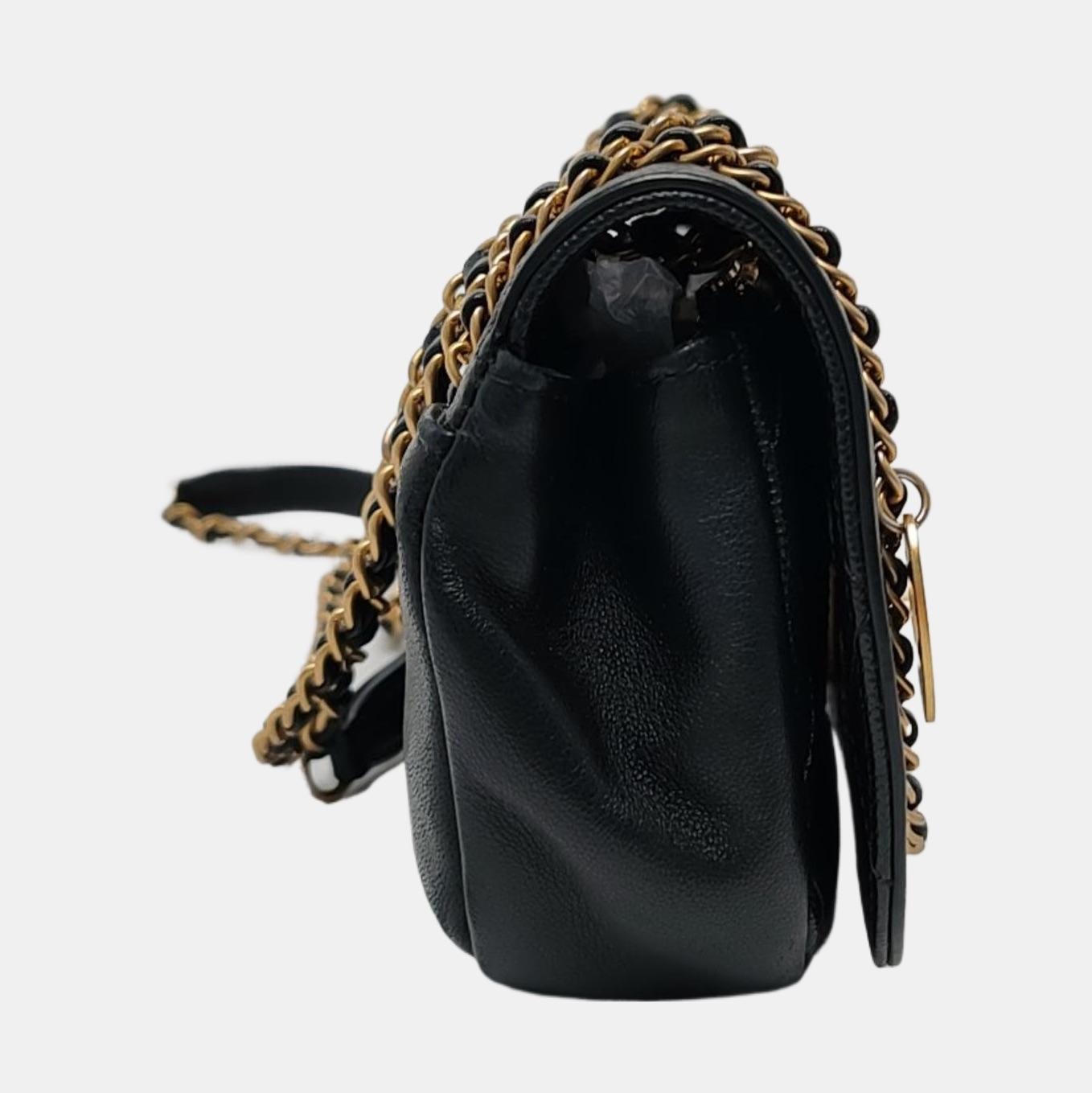 Chanel Lovely Ketten-Klappentasche aus schwarzem Kalbsleder mit goldener Hardware 2018-19 im Zustand „Hervorragend“ im Angebot in AUBERVILLIERS, FR